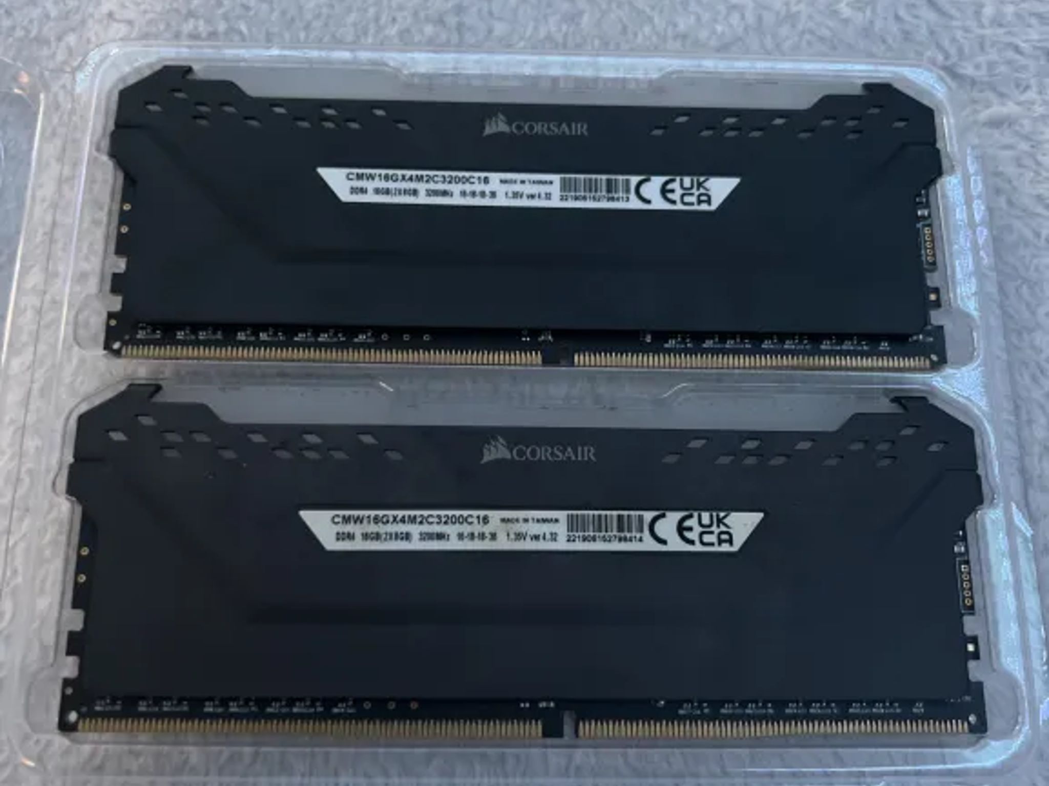 Corsair Vengeance RGB Pro 2x 8GB (16GB)