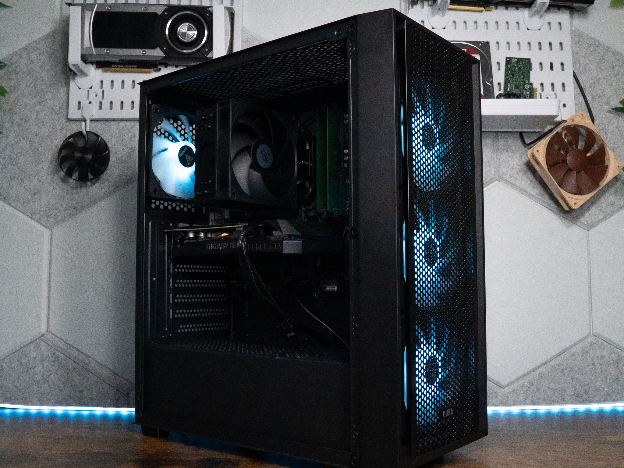 ❄️❄️ BUDGET - FORTNITE Ready GAMING PC | RYZEN 5 2600 | GIGABYTE GTX 1660 | 16GB DDR4 RAM | 1.25TB
