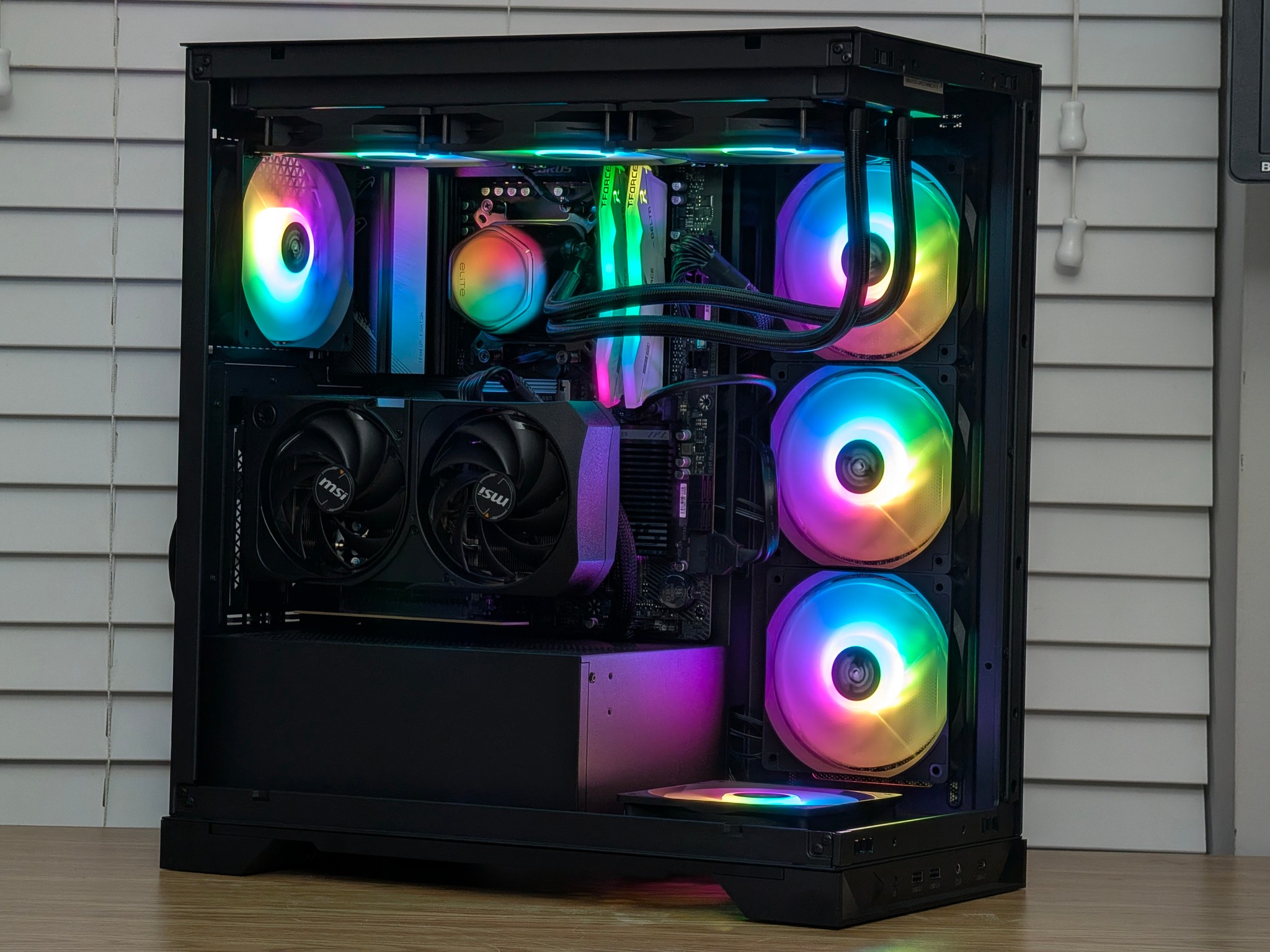 🌈🖤Ryzen 5 9600x | RTX 5070 | 32GB DDR5 | 2TB SSD | Gaming PC🖤🌈