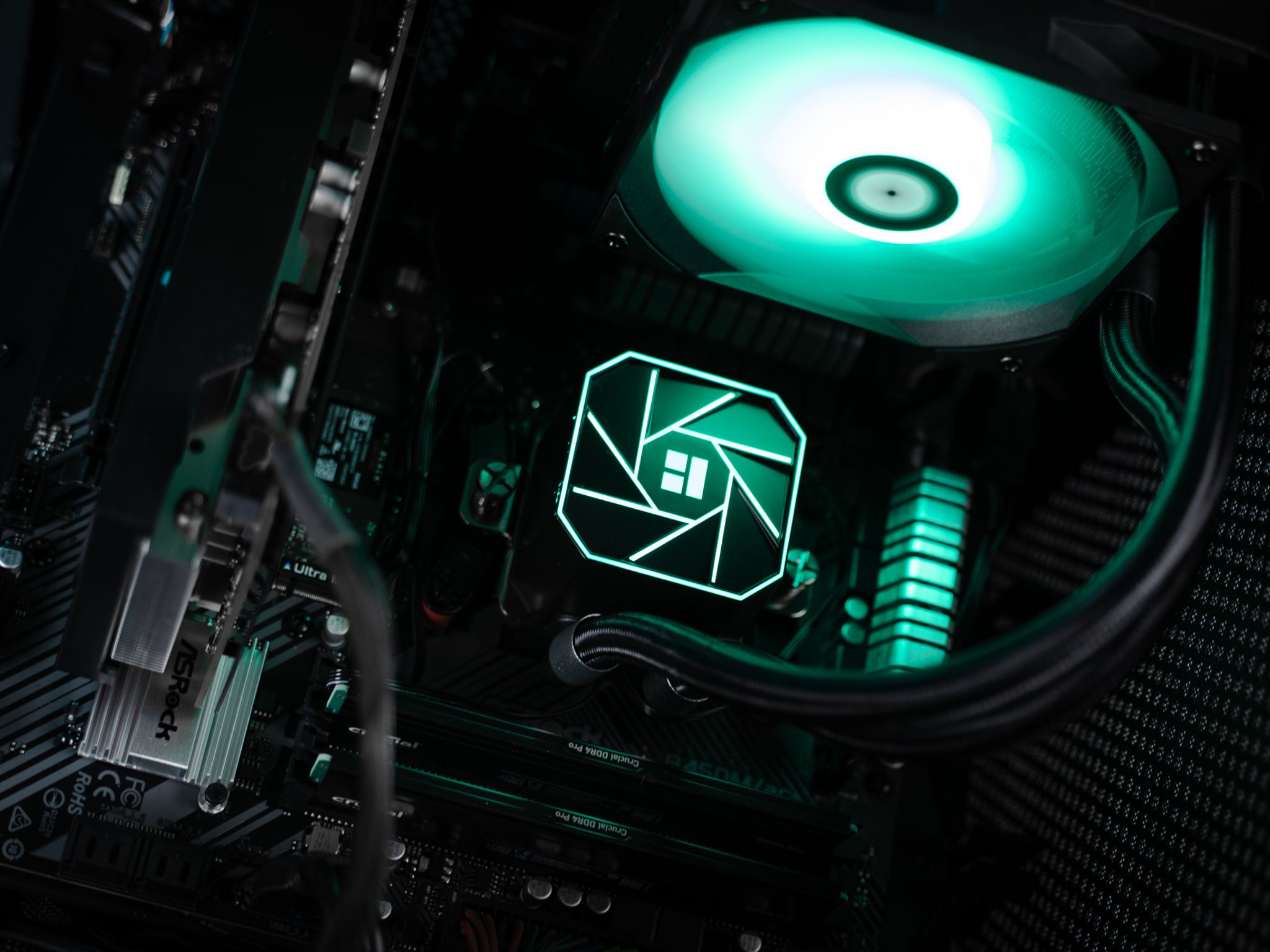 “Procform²” RX 7600 Ryzen 5 32GB .5TB Windows 11 Gaming PC Powerhouse