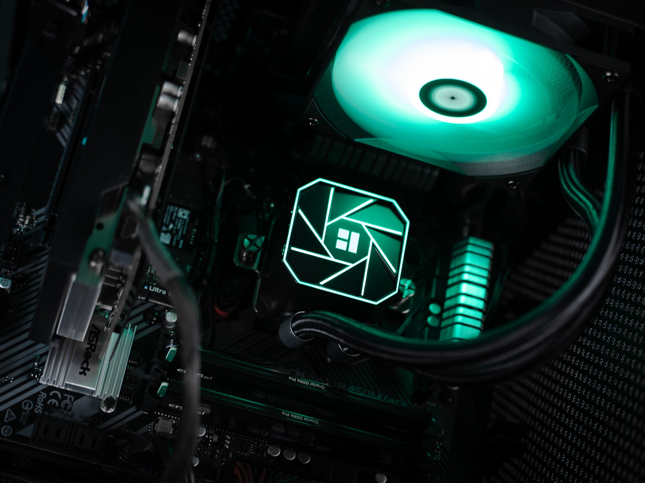 “Procform²” RX 7600 Ryzen 5 32GB .5TB Windows 11 Gaming PC Powerhouse