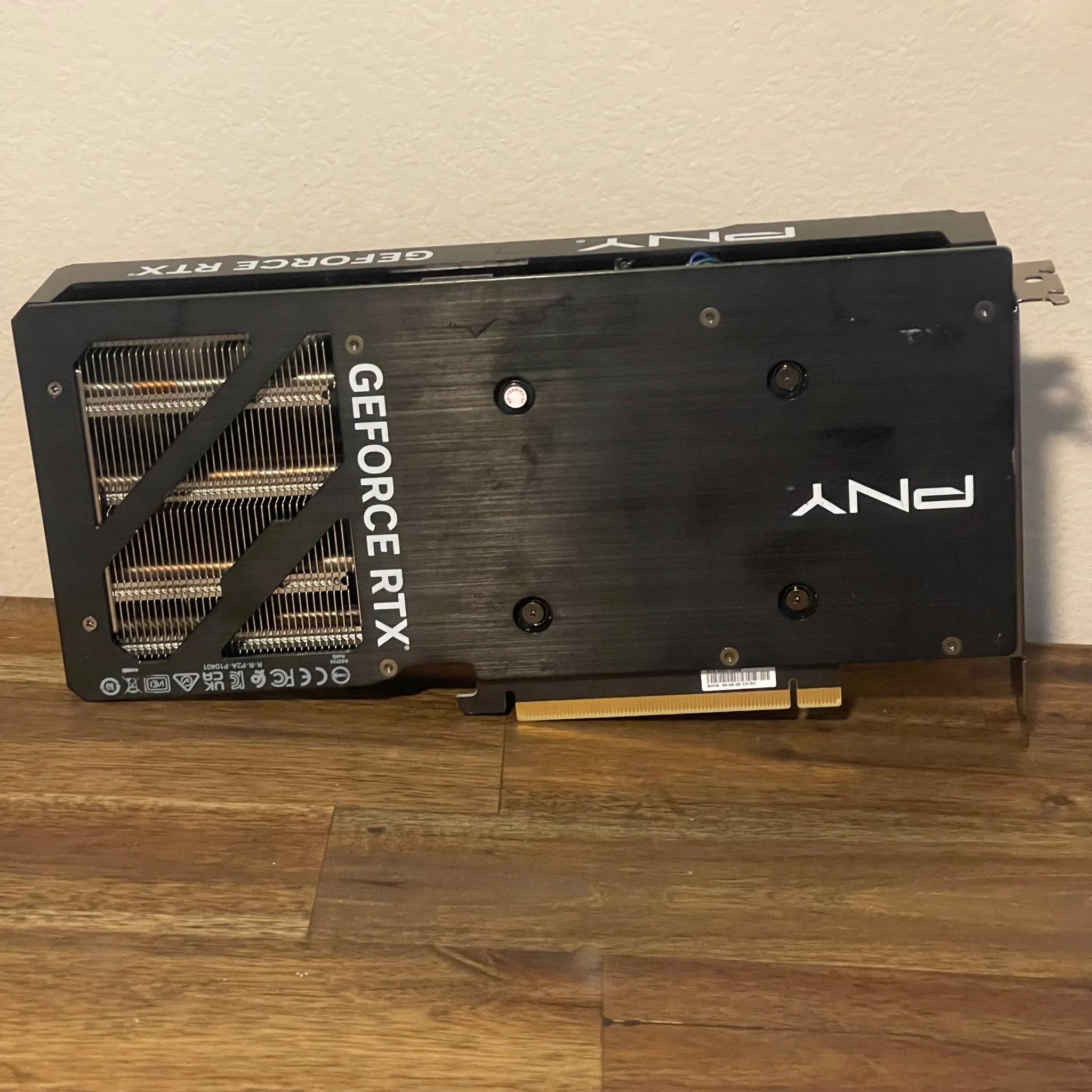 PNY GeForce RTX™ 4070 12GB VERTO™ Dual Fan