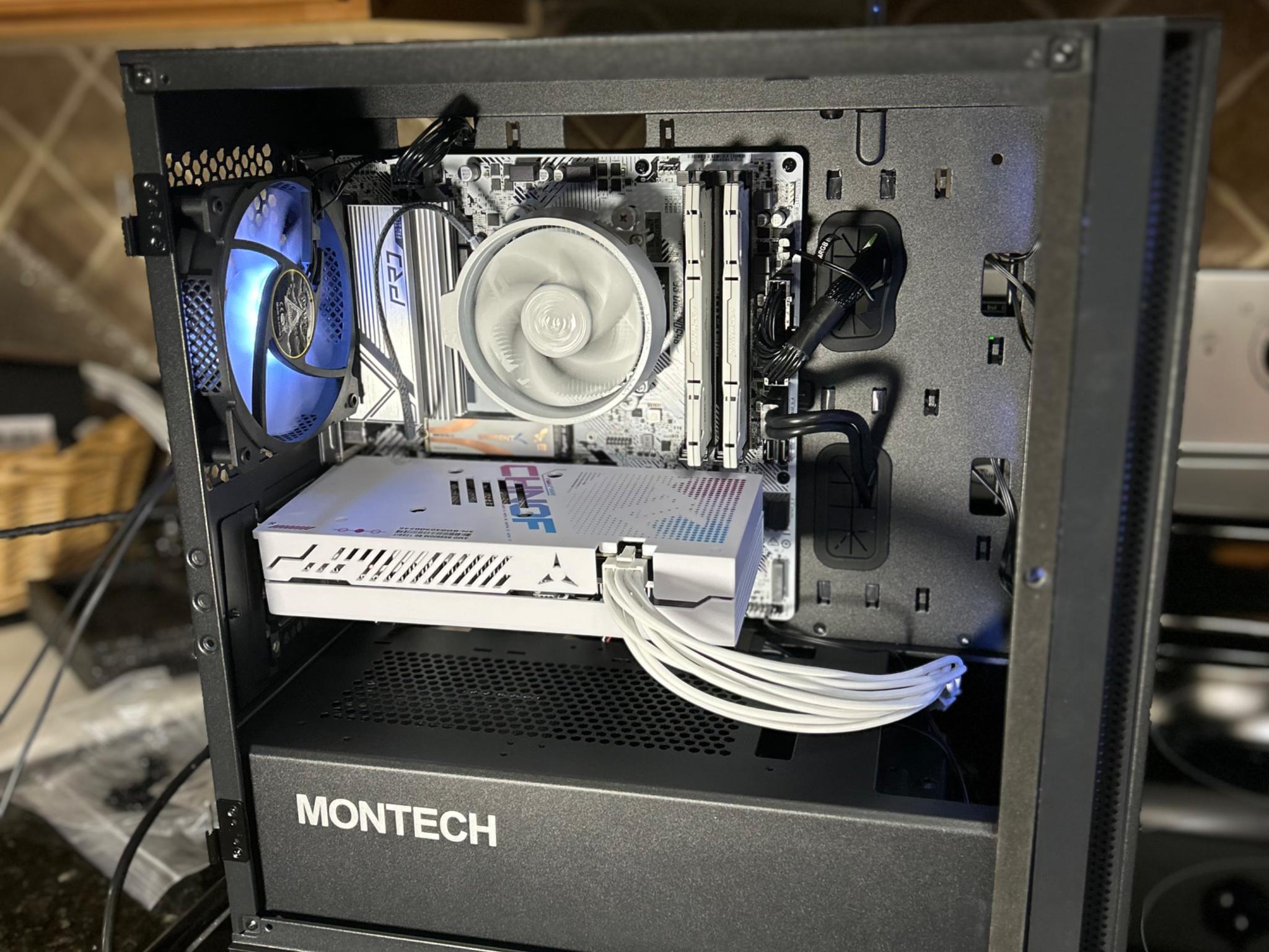 Black and White - Budget Buddy
