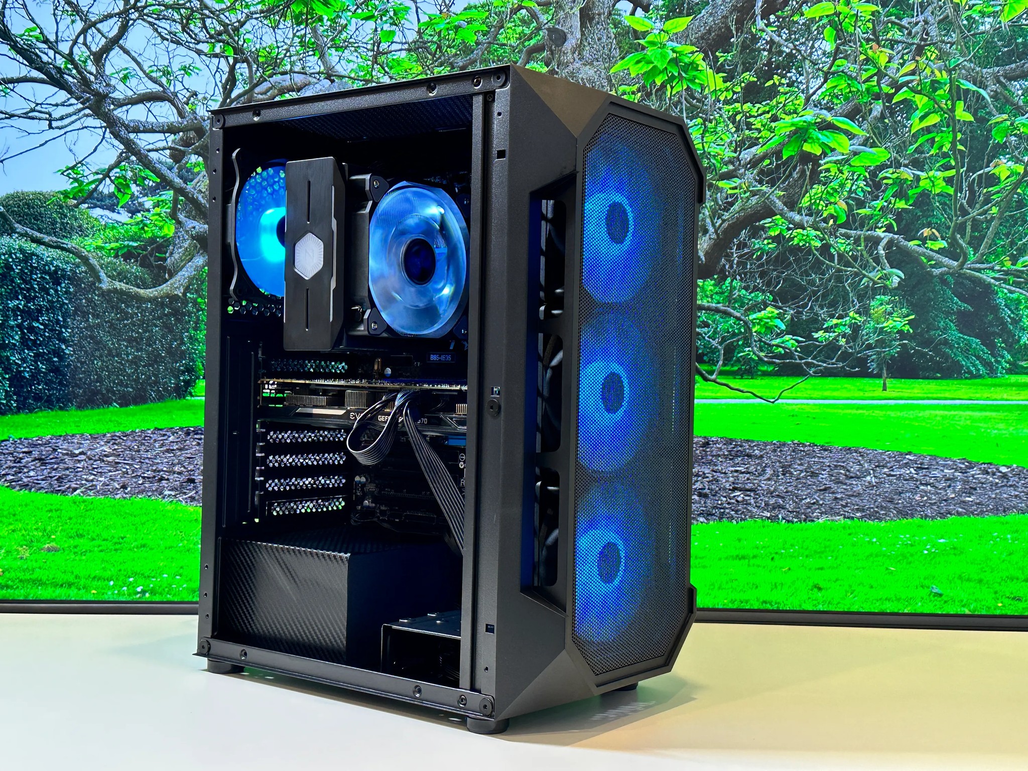 🔫💣For the 💵 💰-Budget Gaming PC-Nvidia GTX 970-Intel Xeon 1270 V3-16GB DDR4 RAM-500GB SSD
