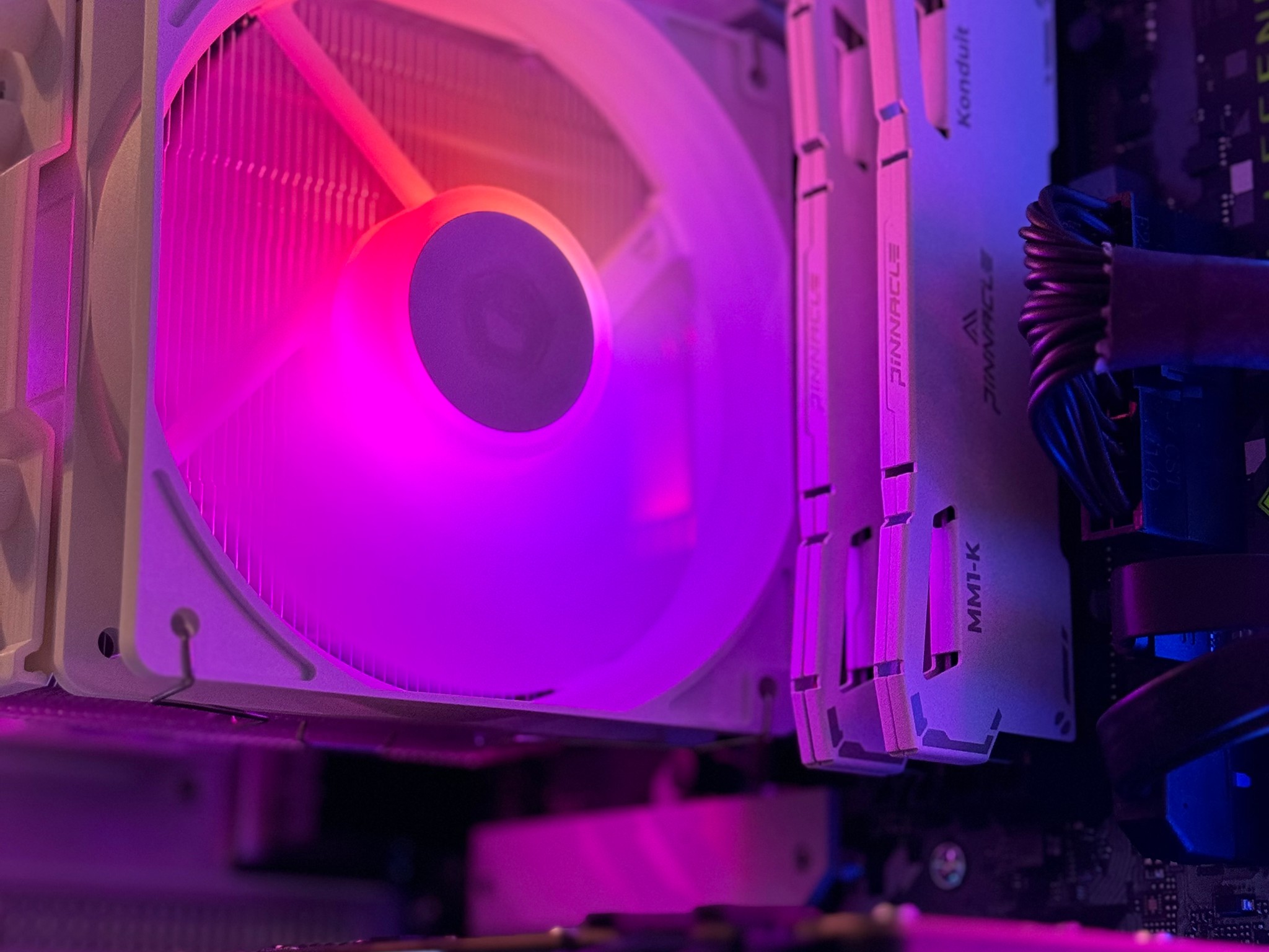 💸Budget Gamer💸Intel i5 11400F | GTX 1080ti 11GB | 16GB DDR4 | 1TB nVME SSD RGB Gaming Win10Pro