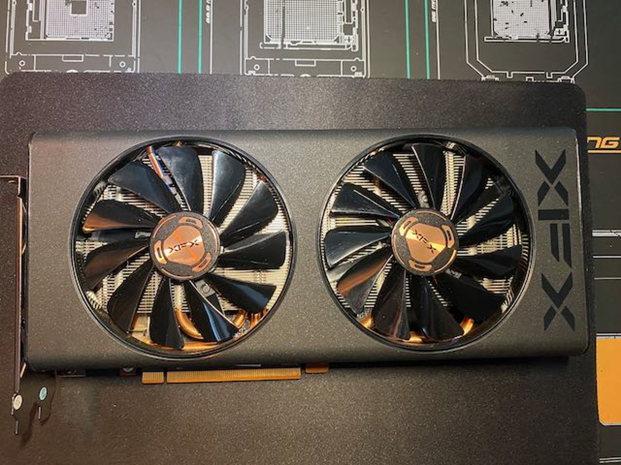 XFX Radeon RX 5500 XT 