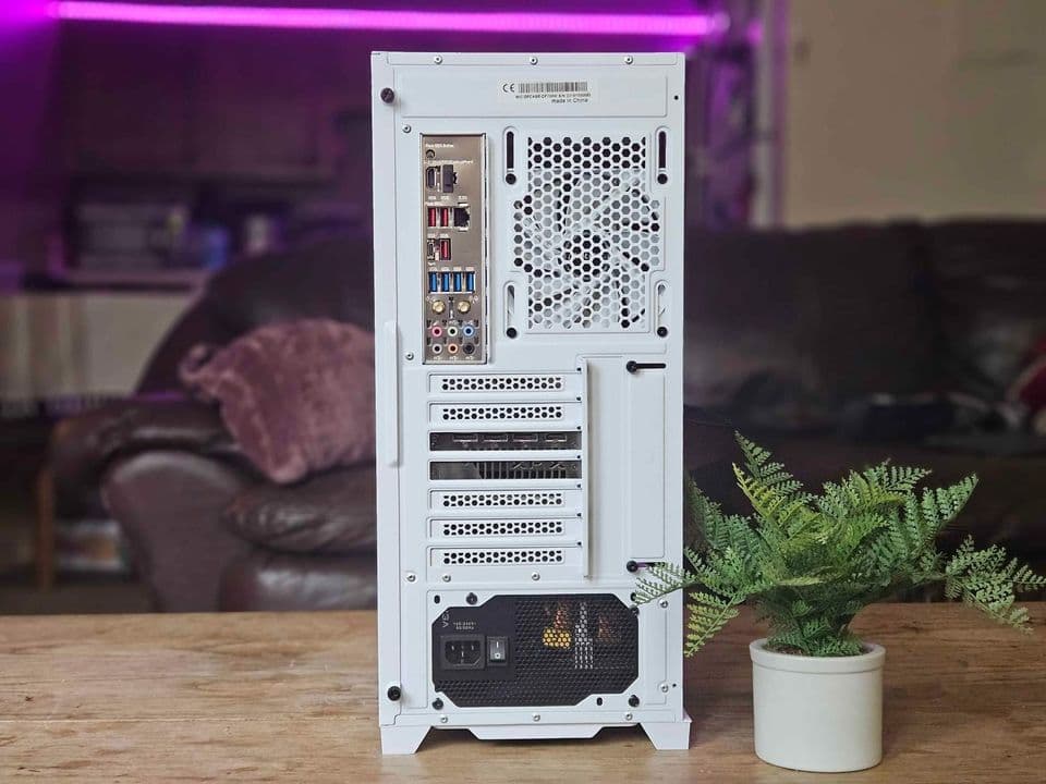R5 7600x rx6800xt Gaming and Streaming PC