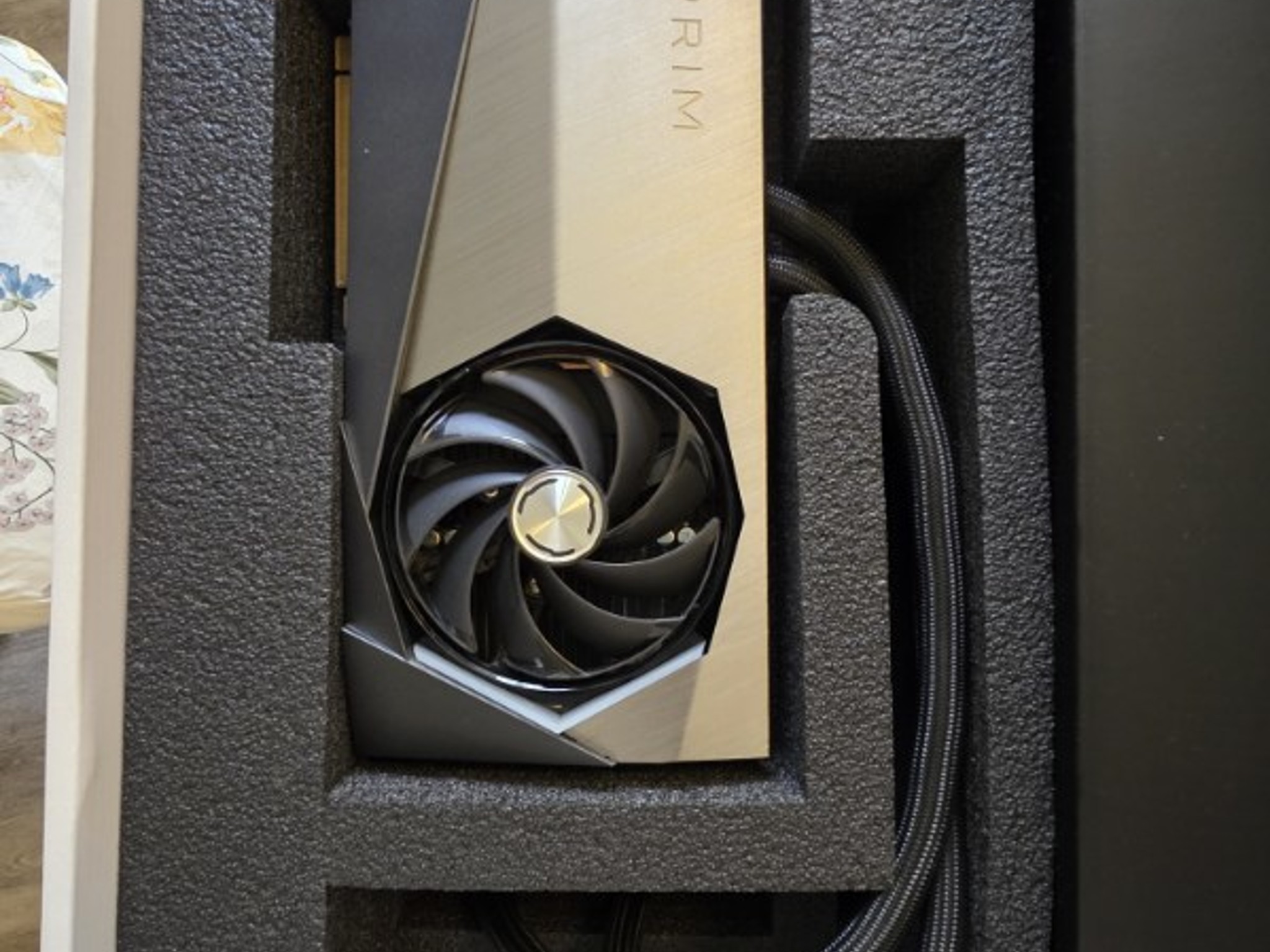 RTX 4090 Suprim Liquid X MSI
