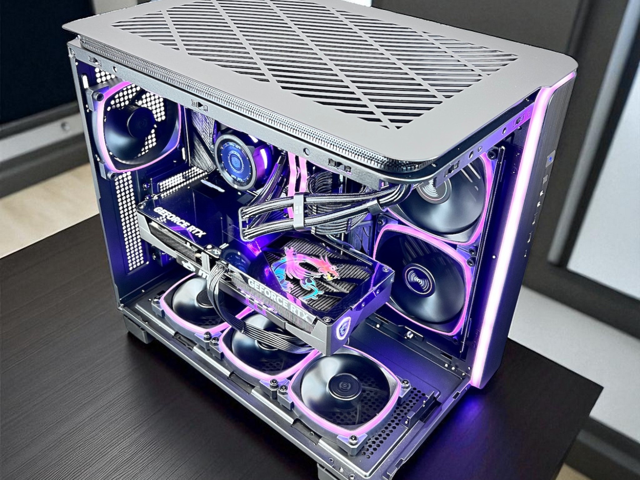AMD Ryzen 7 7800X3D/RTX 5070 Ti 32GB DDR5 RAM 2TB M.2 Win 11 Pro