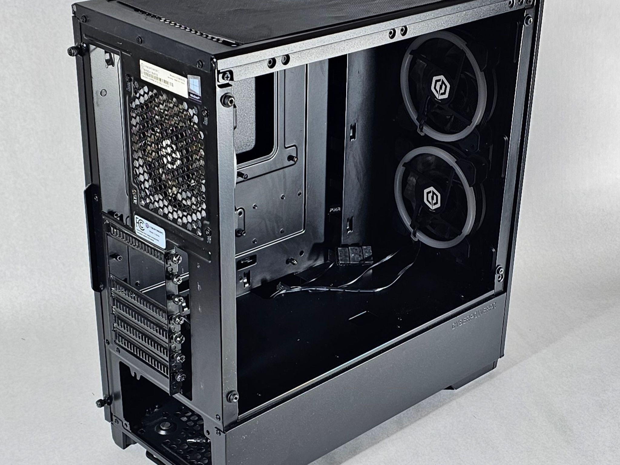 CyberPowerPC Gamer Xtreme Mid-Tower ATX PC Case w\ Tempered Glass