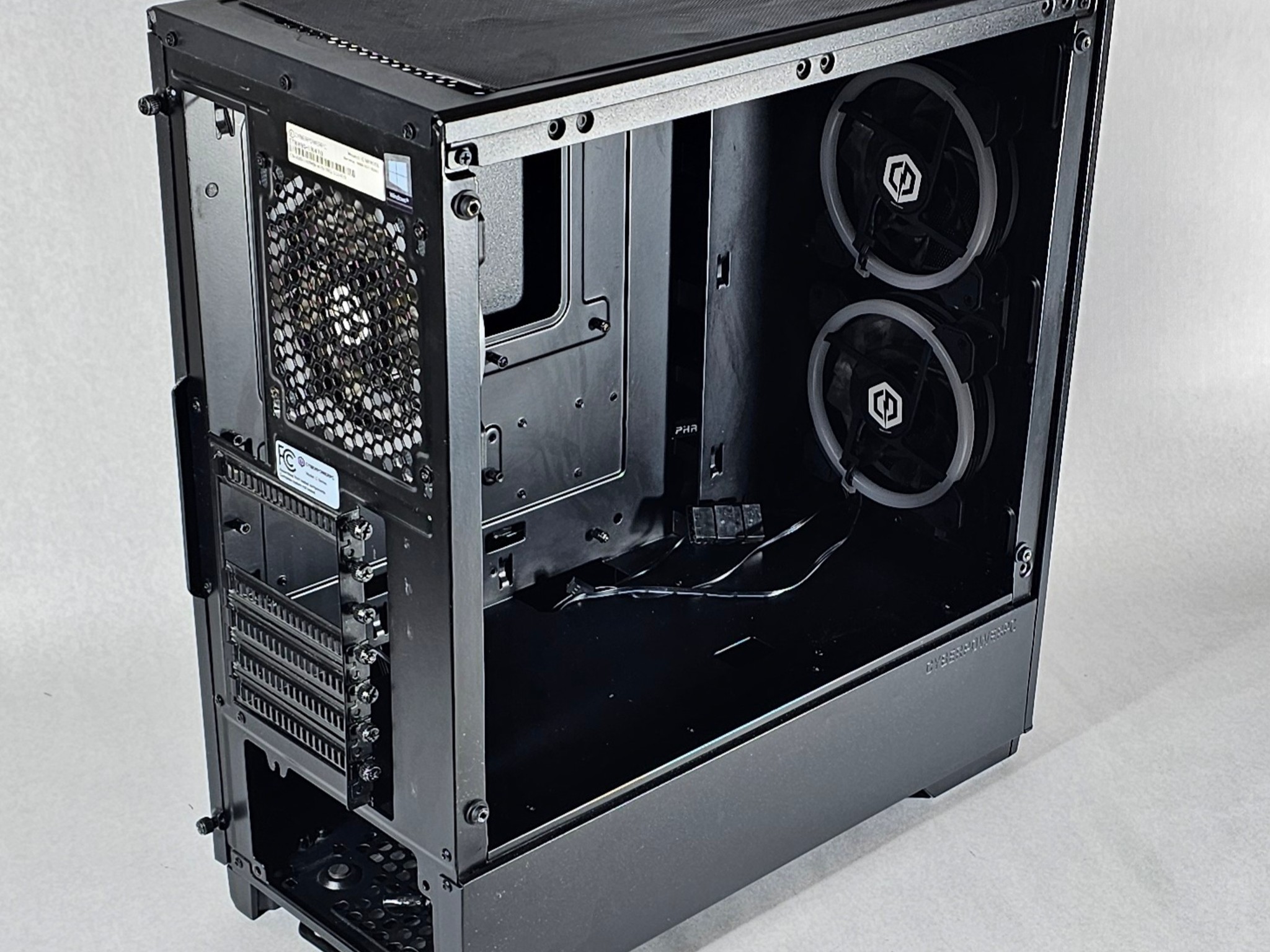CyberPowerPC Gamer Xtreme Mid-Tower ATX PC Case w\ Tempered Glass