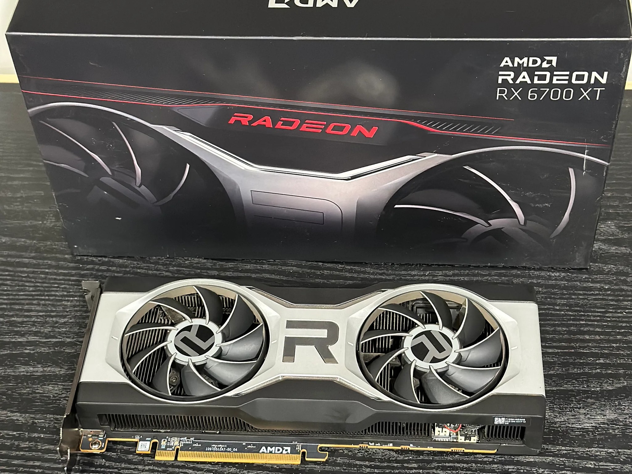 AMD Radeon RX 6700 xt -12 GB GDDR6 - pCie 4.0 Graphics Card