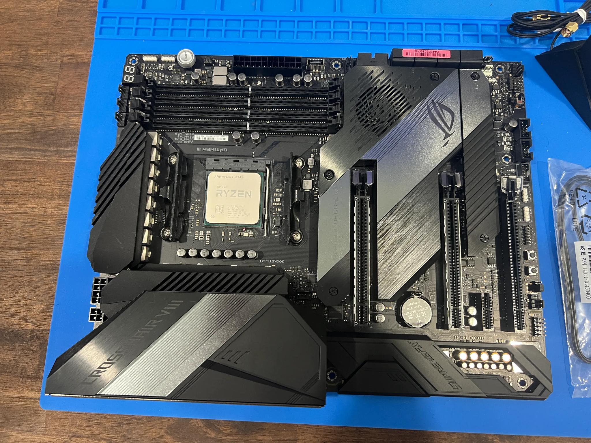 ASUS ROG CROSSHAIR VIII MOTHERBOARD INCLUDES AMD RYZEN 9 5900X PROCESSOR