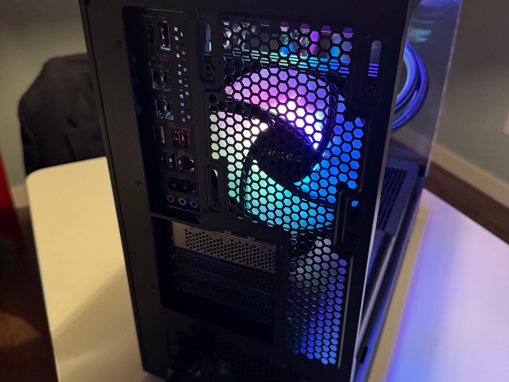 Dark Apex  | Custom Gaming PC | RTX 4060  - R5 7600X - 16GB Ram - 1TB Nvme