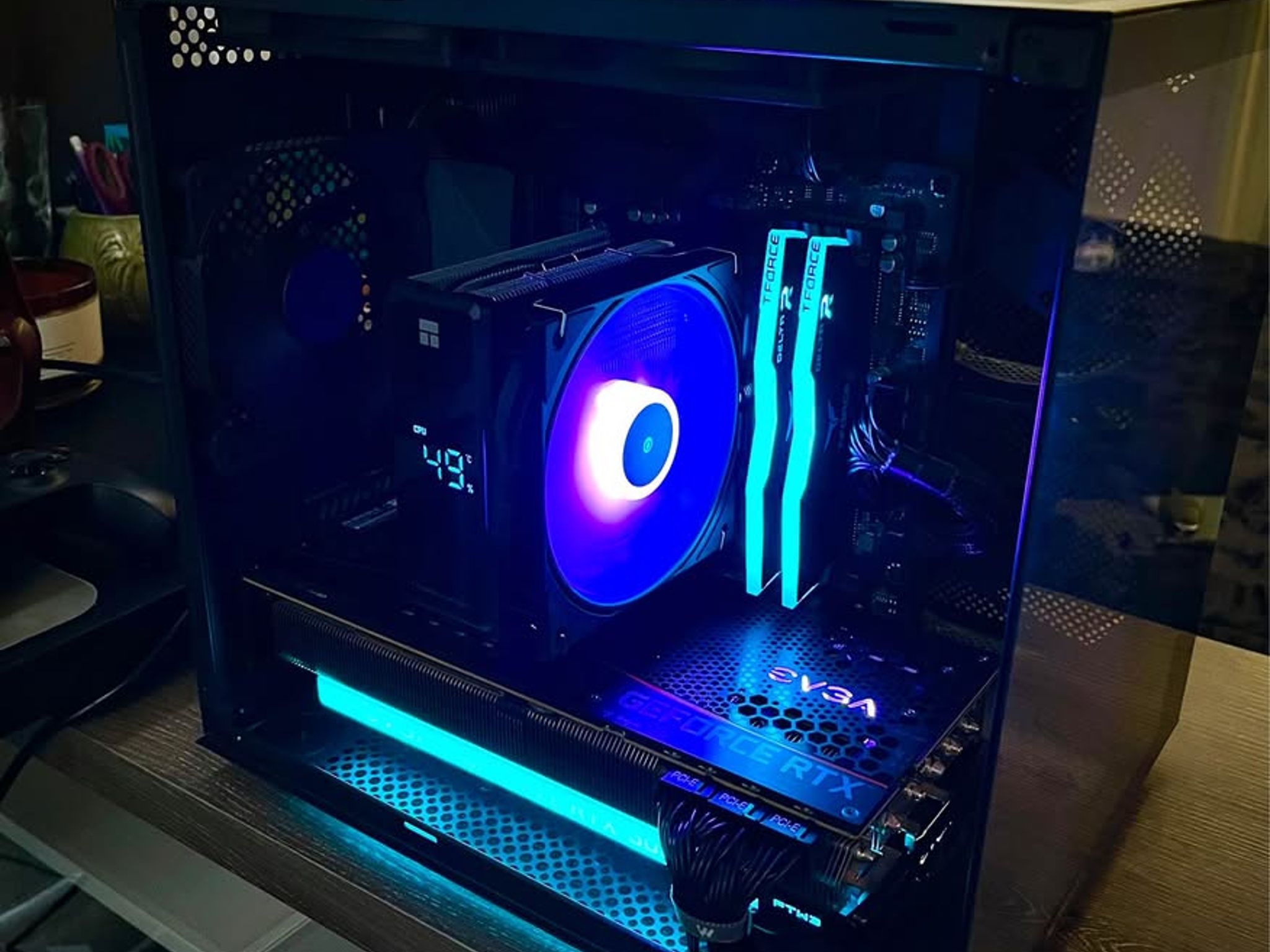 Compact 1440p | EVGA FTW3 RTX 3080 | 32GB T-Force RGB 3600mhz | Ryzen 5 5600X | 1TB m.2 NVMe