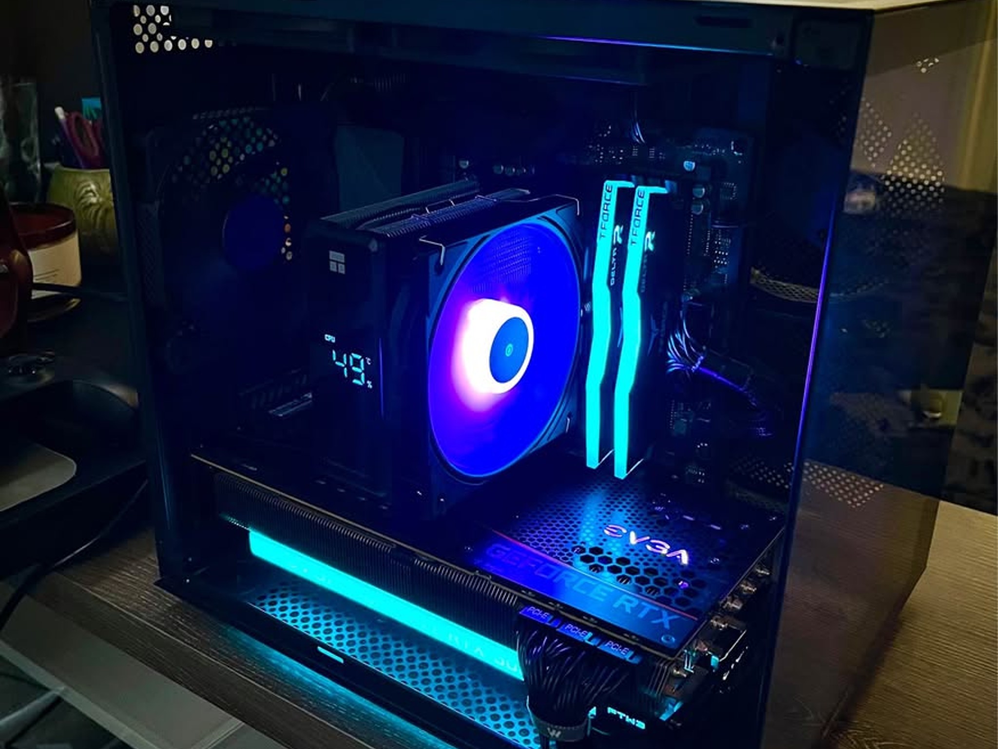 Compact 1440p | EVGA FTW3 RTX 3080 | 32GB T-Force RGB 3600mhz | Ryzen 5 5600X | 1TB m.2 NVMe