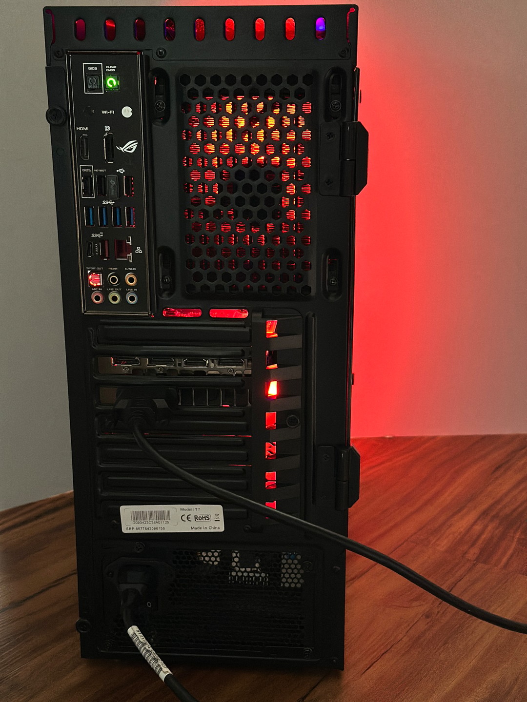 GTX 1070 | Core i7 7700 | 16GB DDR4 | 512GB SSD | Windows 11