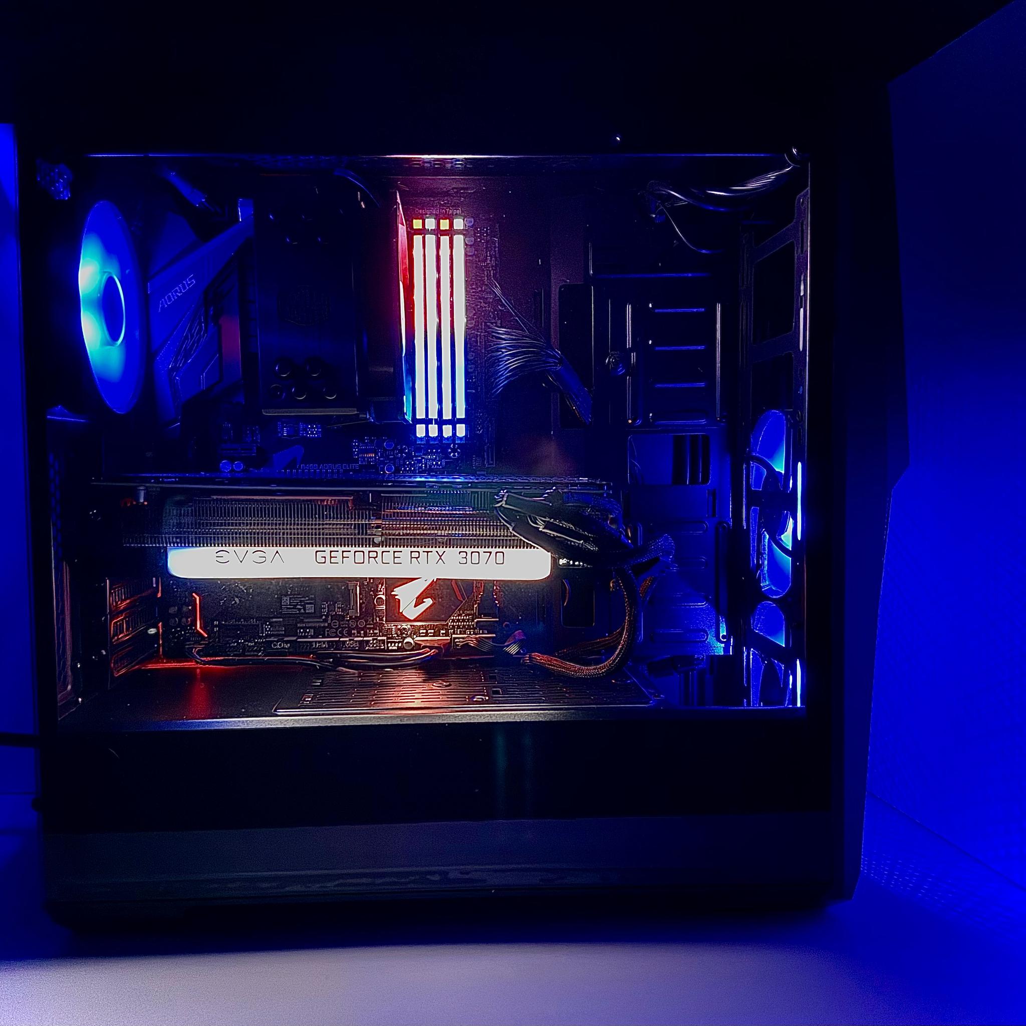 Ryzen 5800X EVGA 3070 FTW3 32 GD 3200 MHz (Cl16) 3tb
