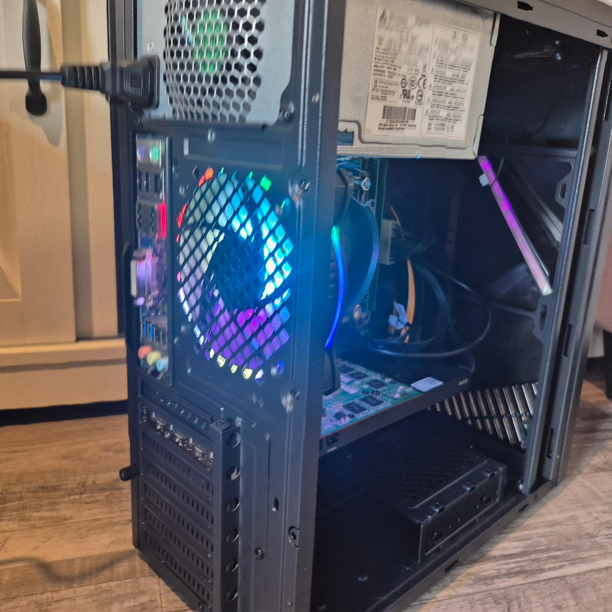 i5-4570, 16GB RAM, 512GB SSD, 8GB Nvidia, Win10, Wifi
