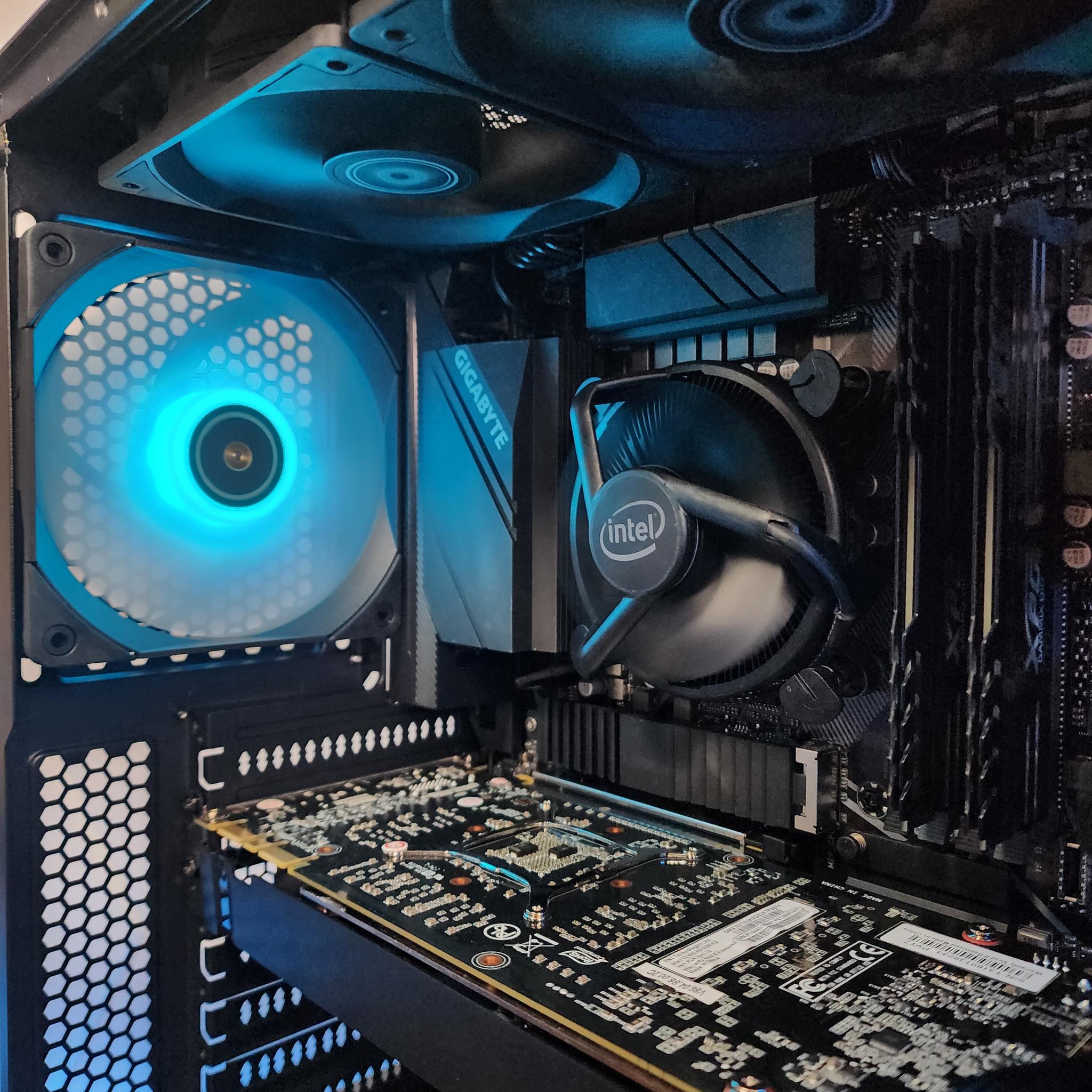 💙🖤💙 PNY GTX 1070 Ti // Intel Core i3 10100F // XPG 16GB 3000MHz