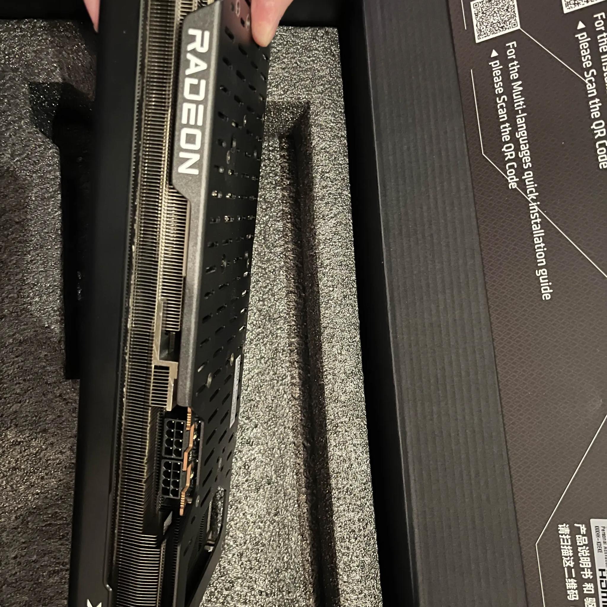 XFX Speedster QICK319 RX 7800XT CORE GPU 16GB