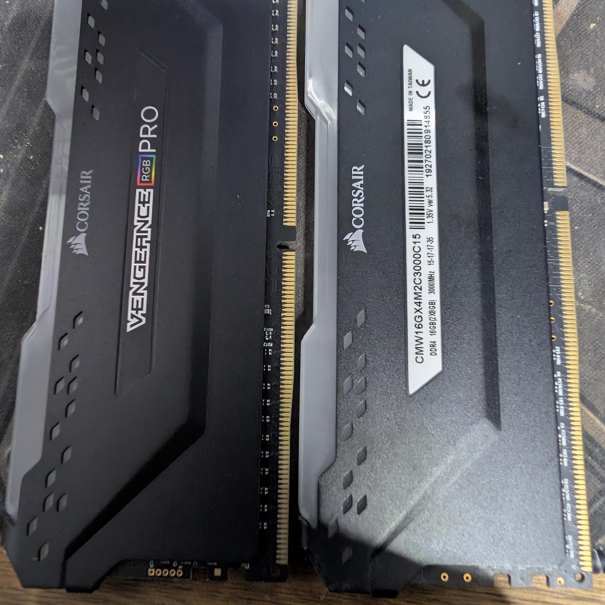 Corsair vengeance rgb PRO 16gb ram