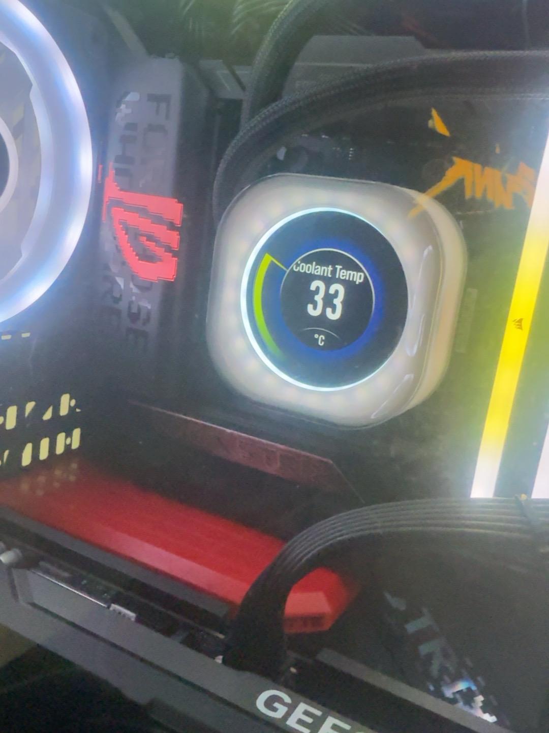 Custom Ryzen 7 9800X3D + MSI RTX 5080 16GB | 32GB DDR5 | 3TB NVMe | HYTE Y60 Gaming PC Build