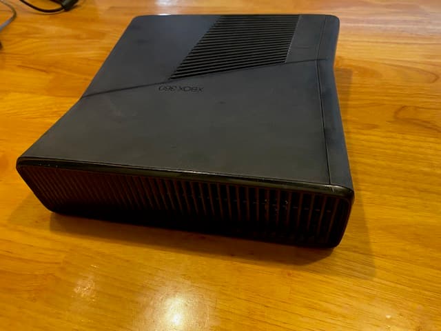 RGH3 Xbox 360 - Blue ROL - Auto RGB fan - 250Gb