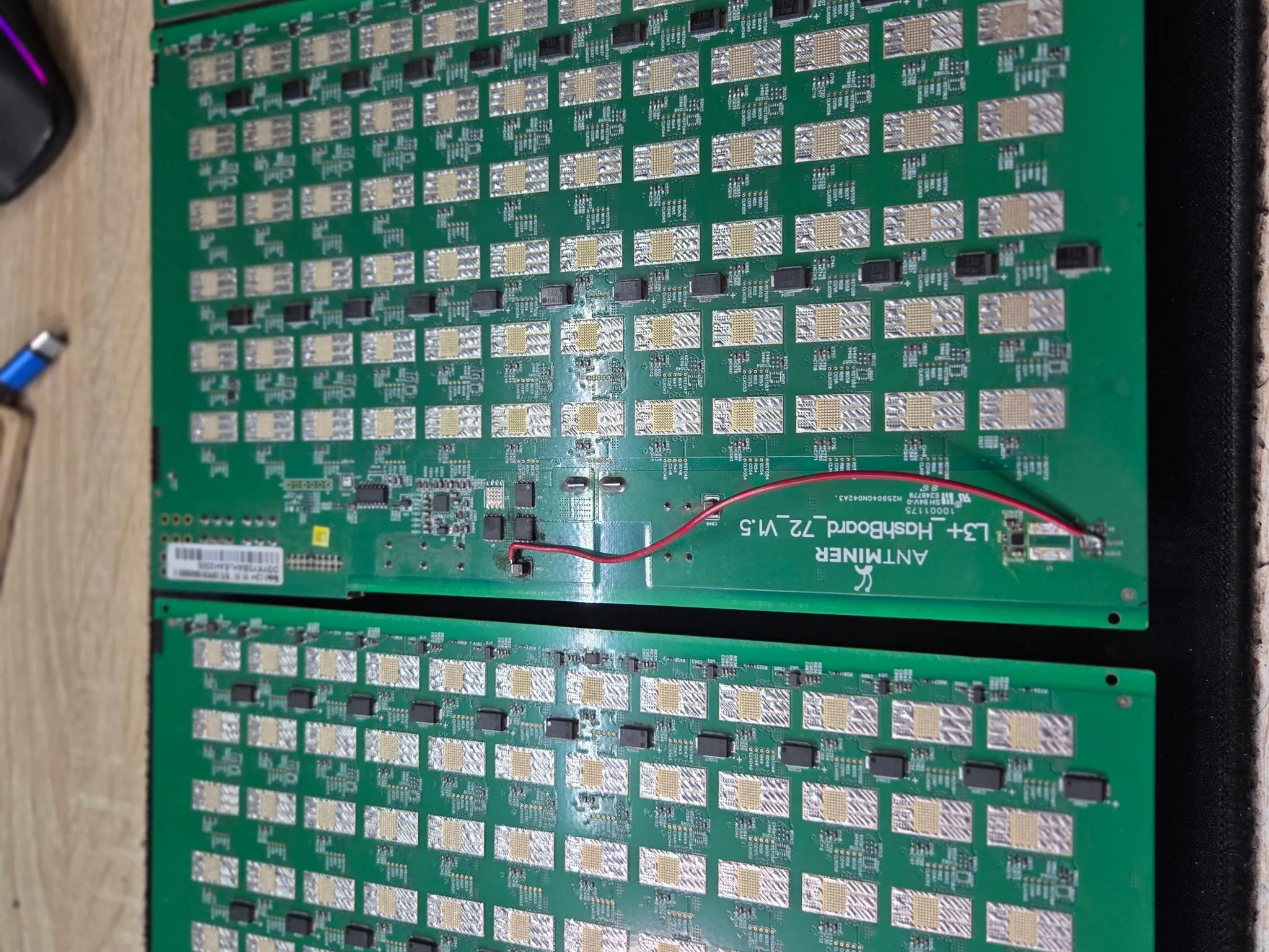 AntMiner L3 Scrypt ASIC Litecoin Miner (L3 with PSU)