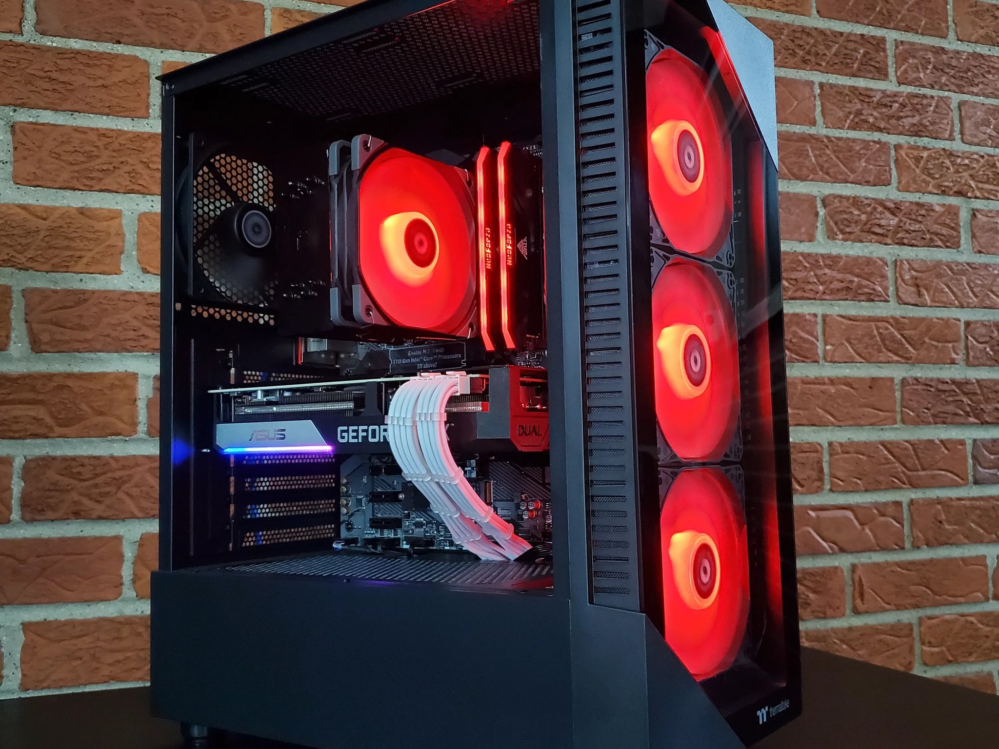 GAMING PC - RTX 3070 - 10600K - 1TB SSD