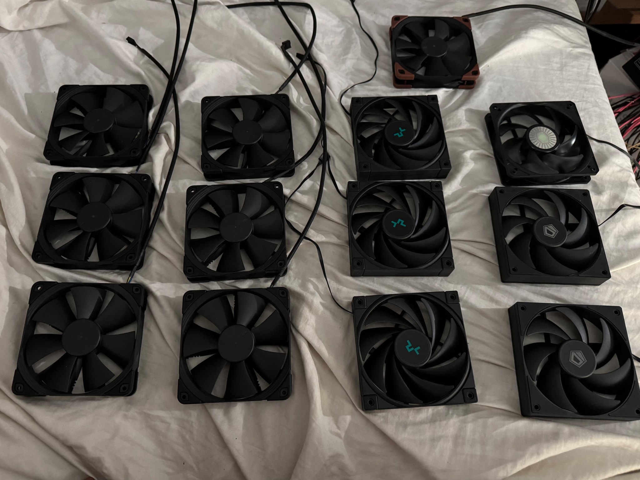 High performance black fans 7 noctua IPPC, 3 Deepcool, 2 ID cooling, 1 cooler master fan BULK LOT