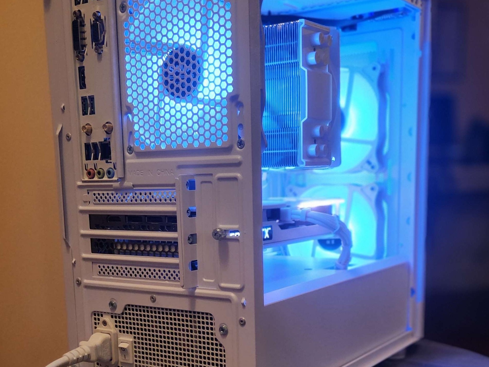 RTX 3070 | Ryzen 5 5600X | 32GB RAM | 1TB M.2 | RGB | WIFI | Windows 11