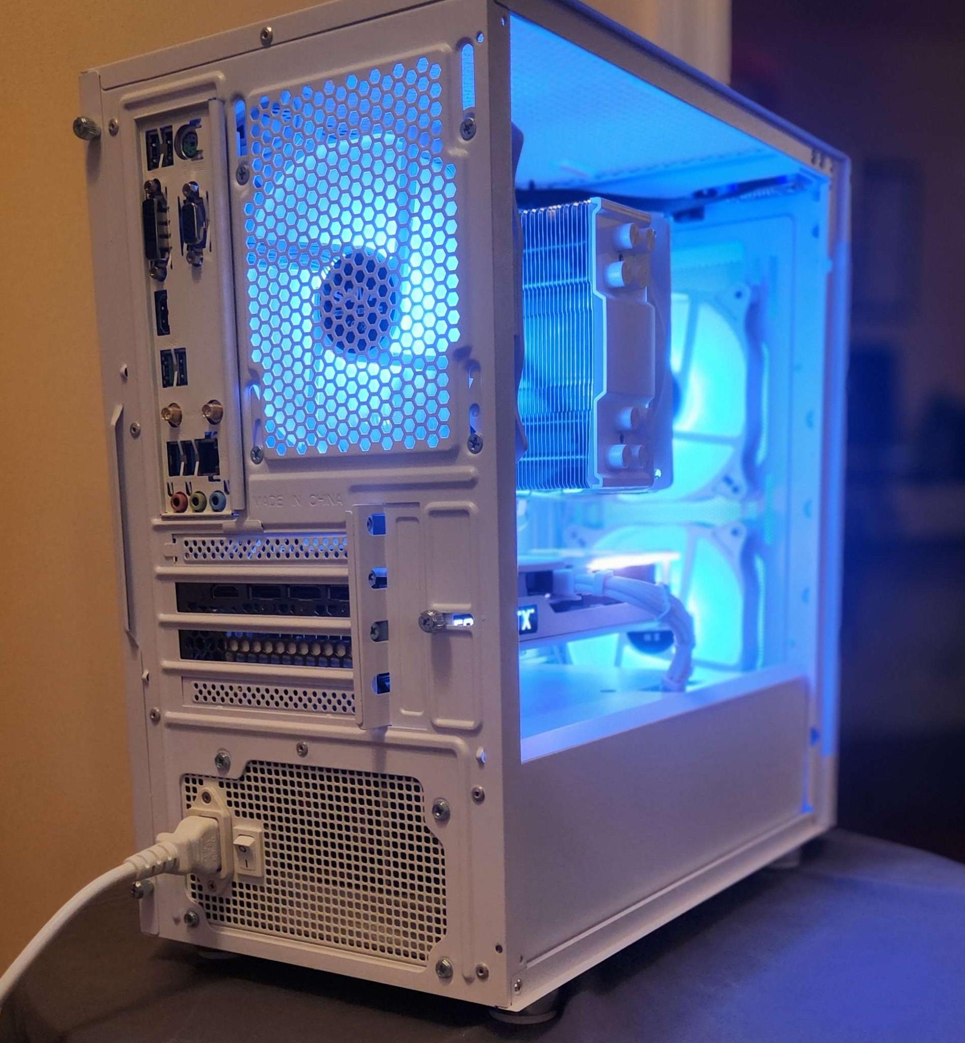 RTX 3070 | Ryzen 5 5600X | 32GB RAM | 1TB M.2 | RGB | WIFI | Windows 11