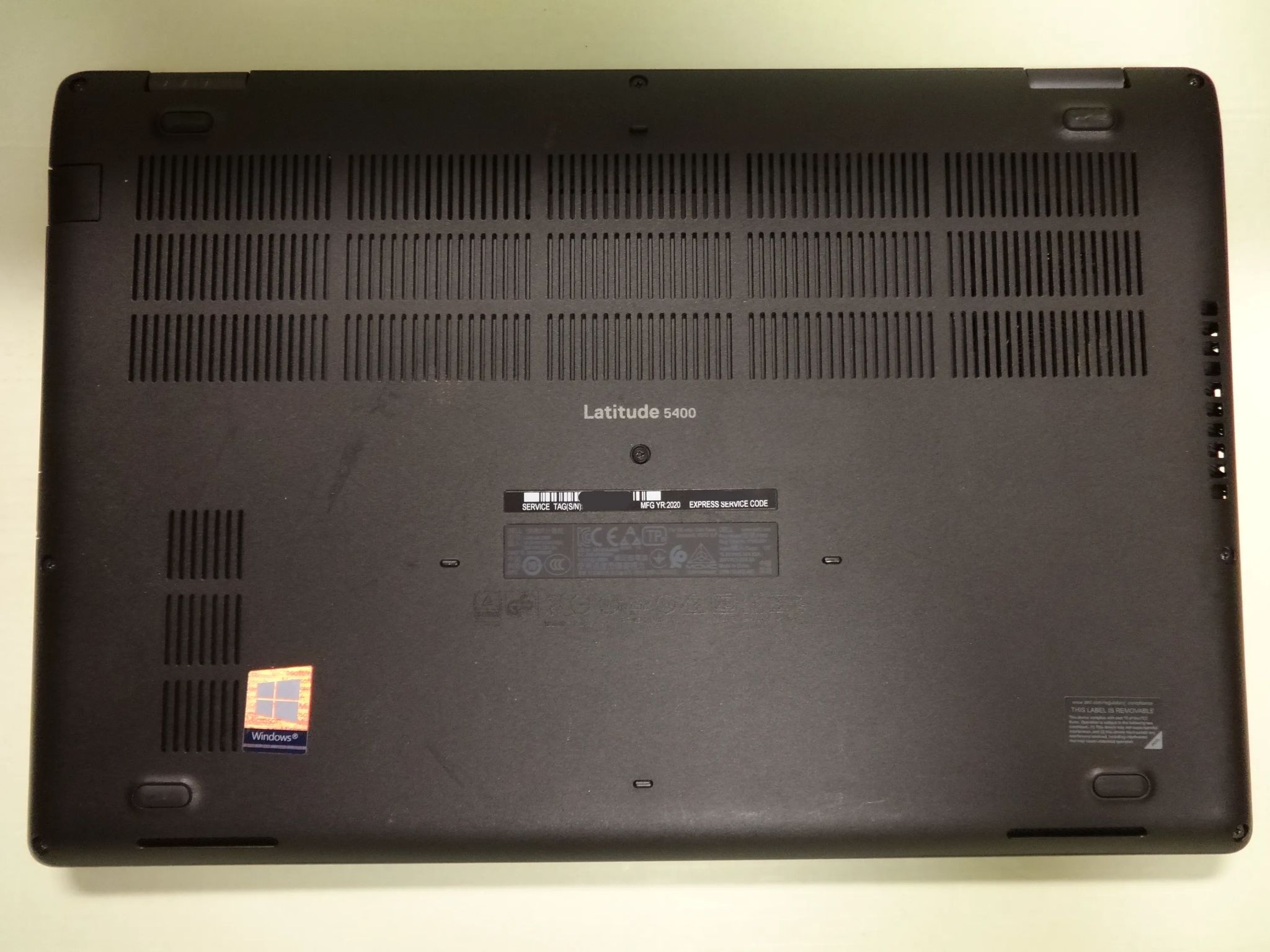 Dell 14" Latitude 5400 Intel i7-8665U 32GB Memory 256GB SSD Win11 Pro with USB-C Charger