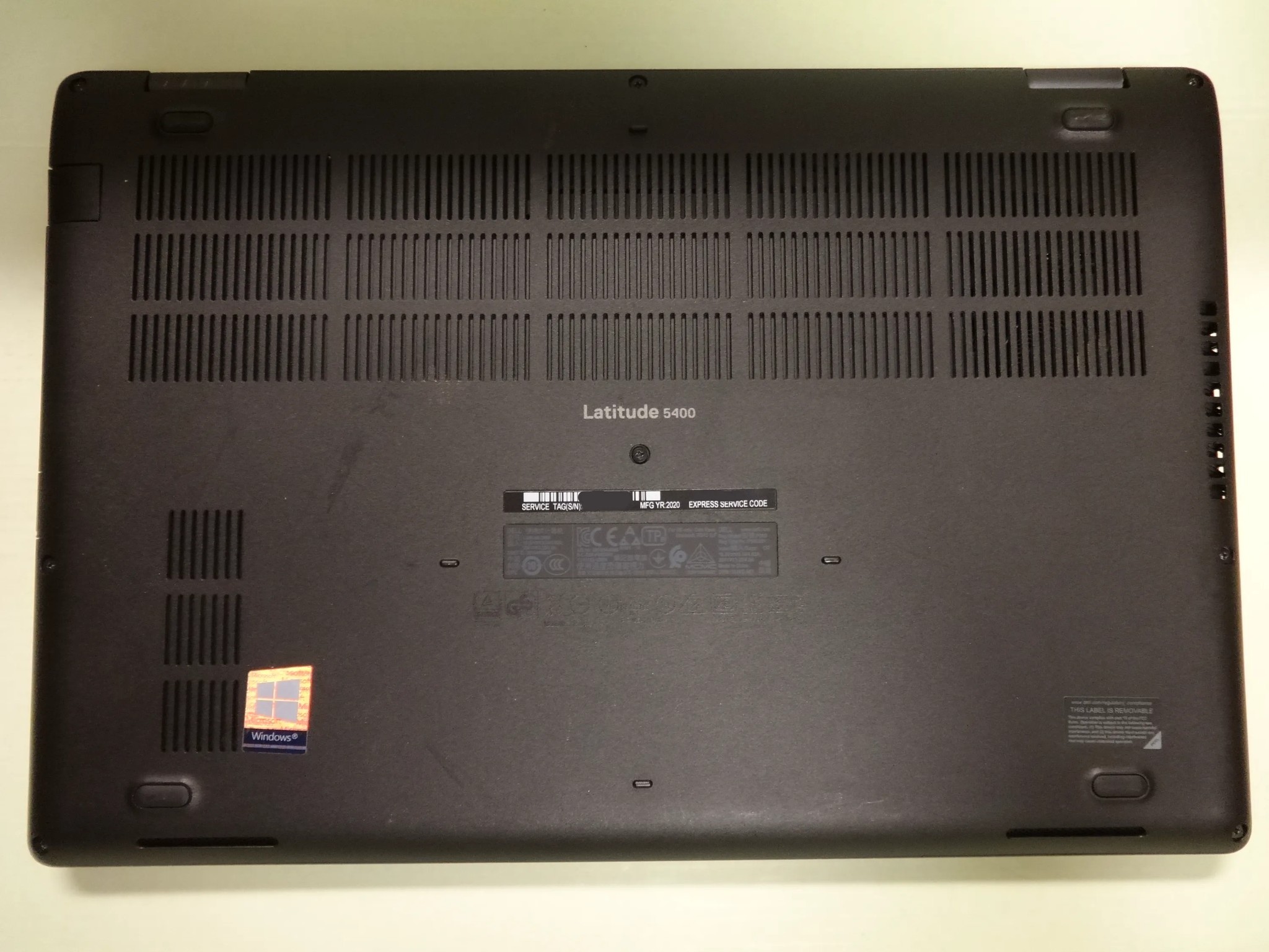 Dell 14" Latitude 5400 Intel i7-8665U 32GB Memory 256GB SSD Win11 Pro with USB-C Charger