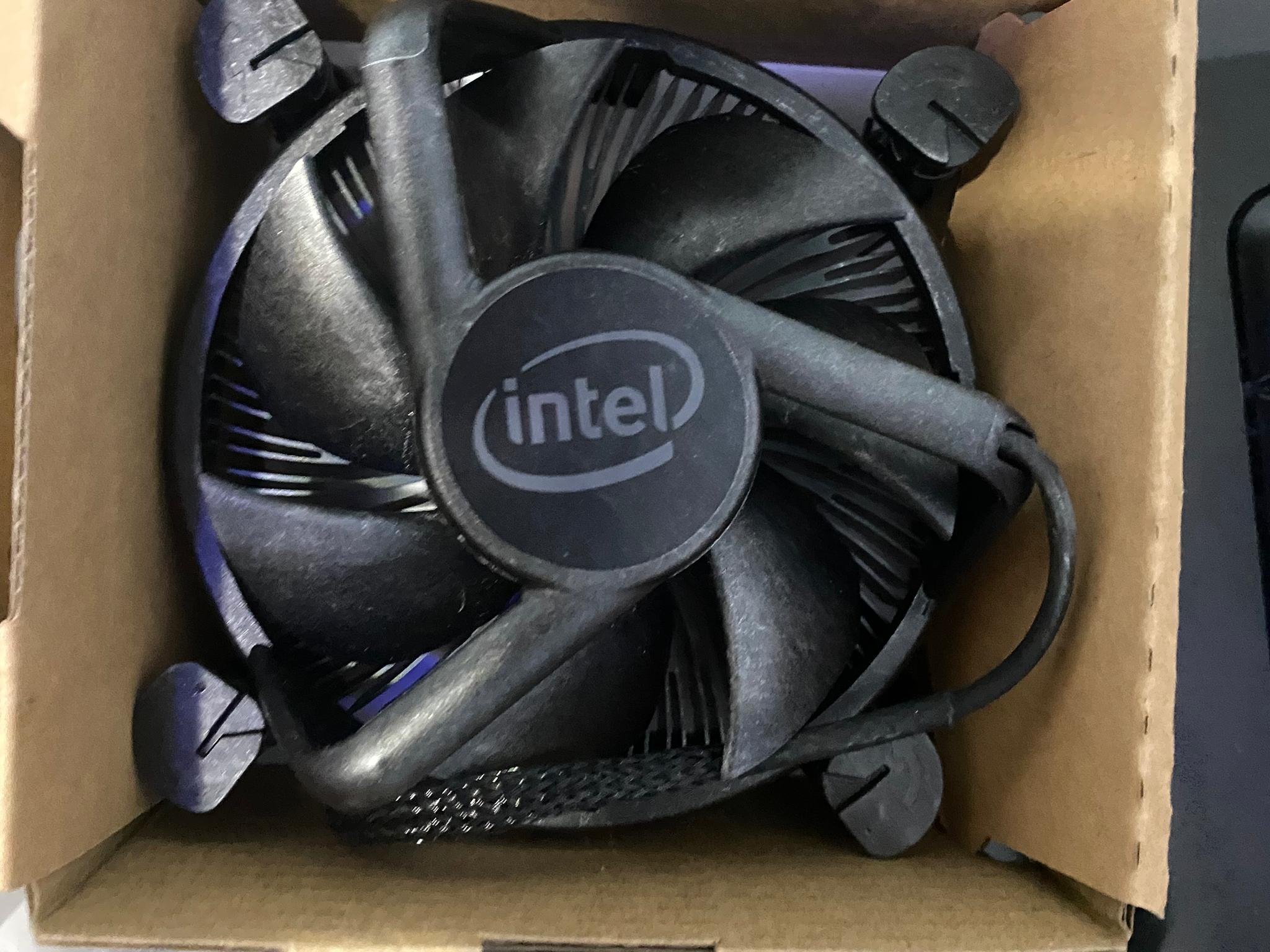 Intel Core i3-10105F -  LGA 1200