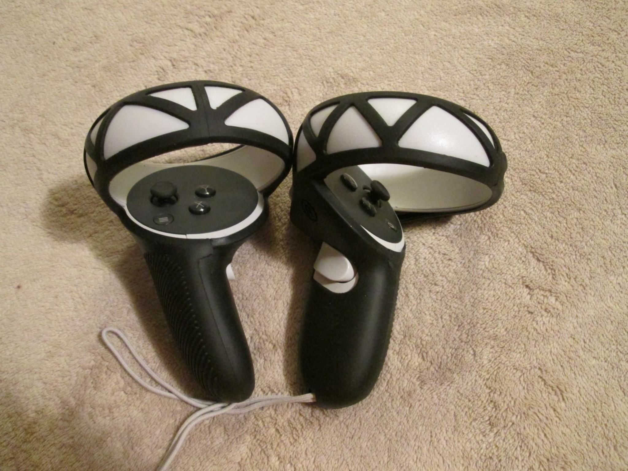 Oculus Quest 2 With Case, Accessories And Games