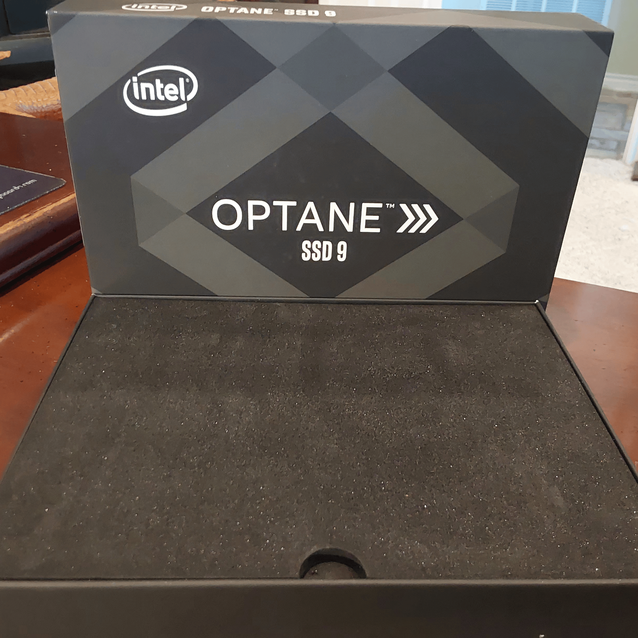 NEW Intel Optane SSD 900P (480GB, AIC PCIe 3.0 x4, 20nm, 3D XPoint)