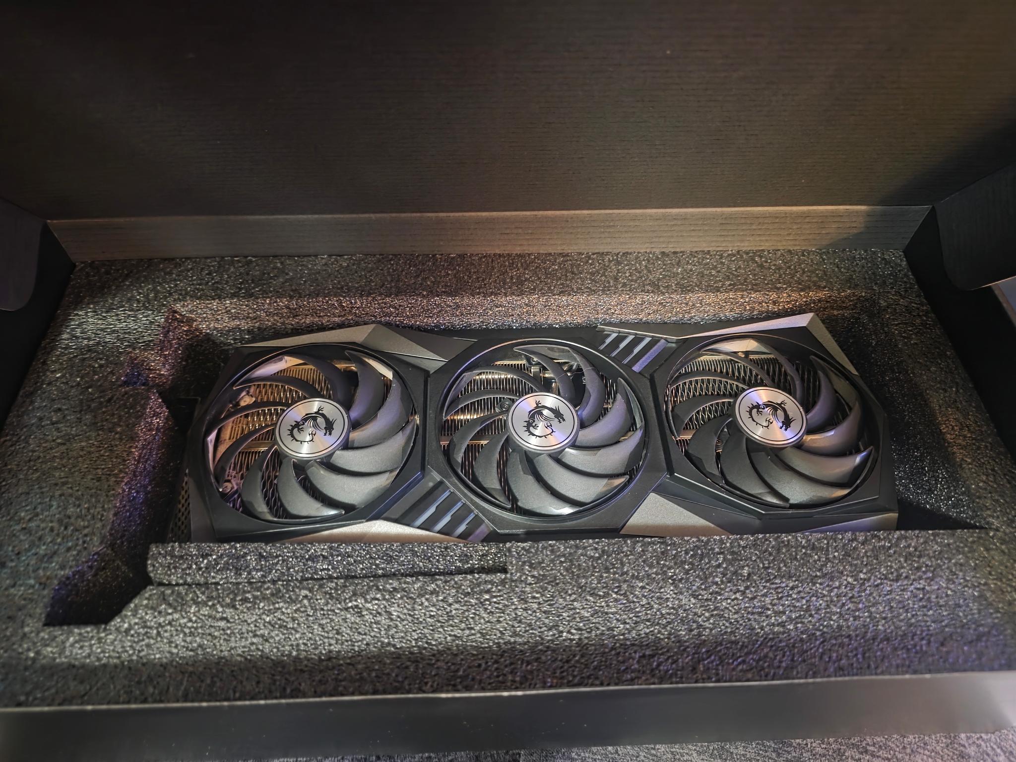 MSI GeForce RTX 3070 Ti GAMING TRIO
