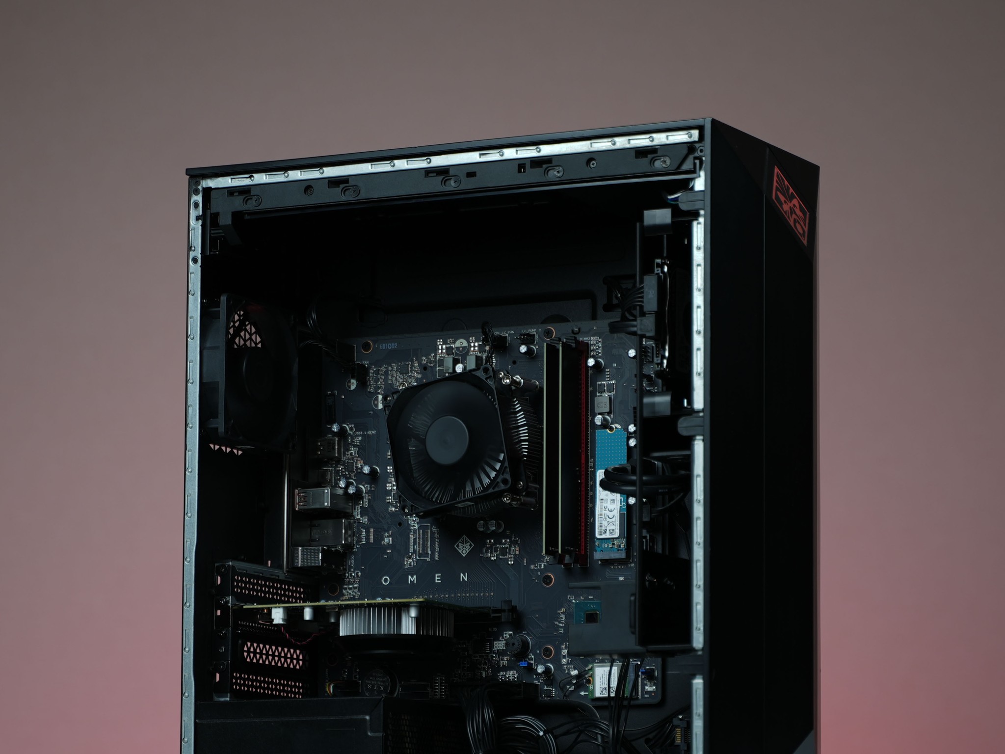 “Omenform 2” GTX 1650 Intel Core i5 8600 16GB .8TB Windows 11 Gaming PC Powerhouse