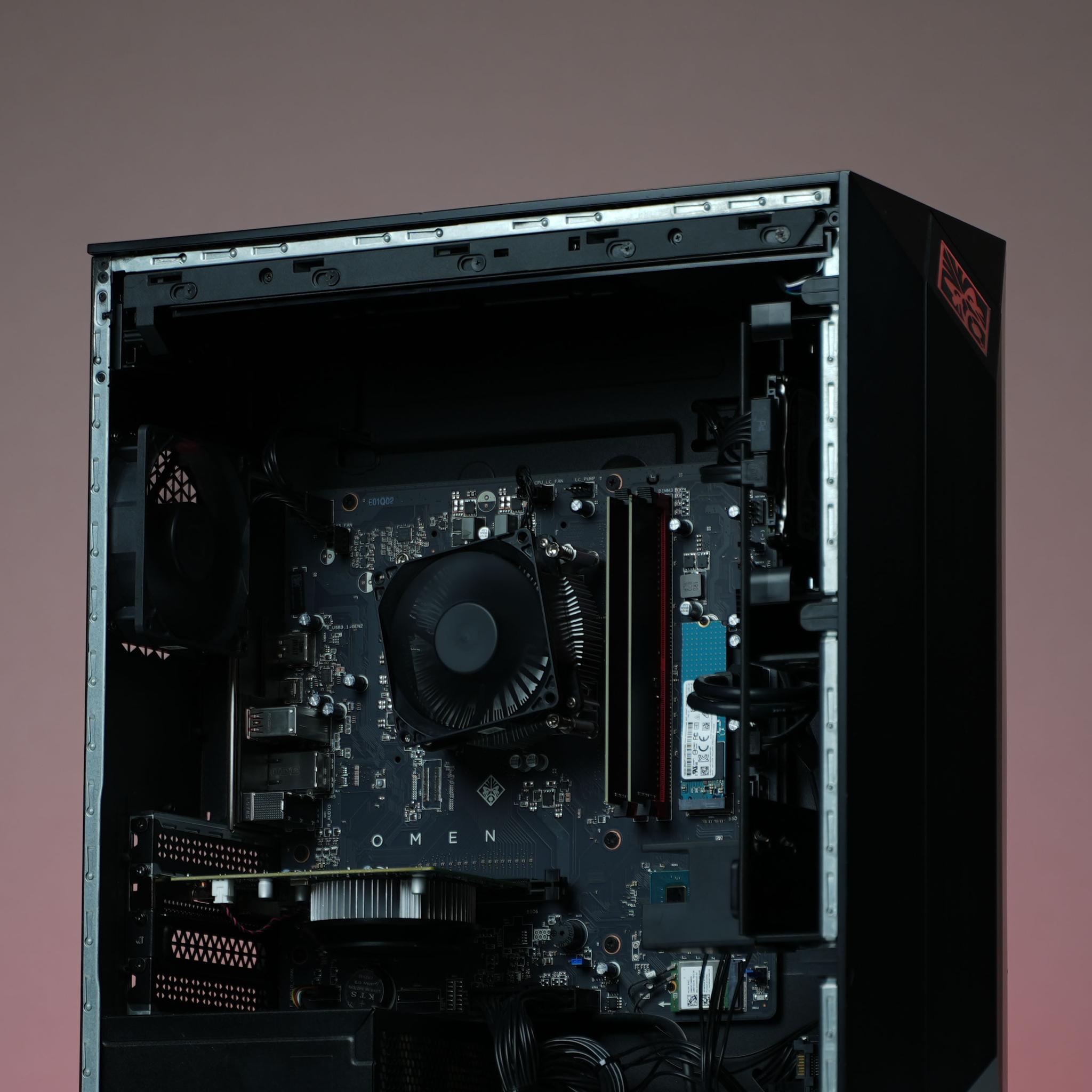 “Omenform 2” GTX 1650 Intel Core i5 8600 16GB .8TB Windows 11 Gaming PC Powerhouse