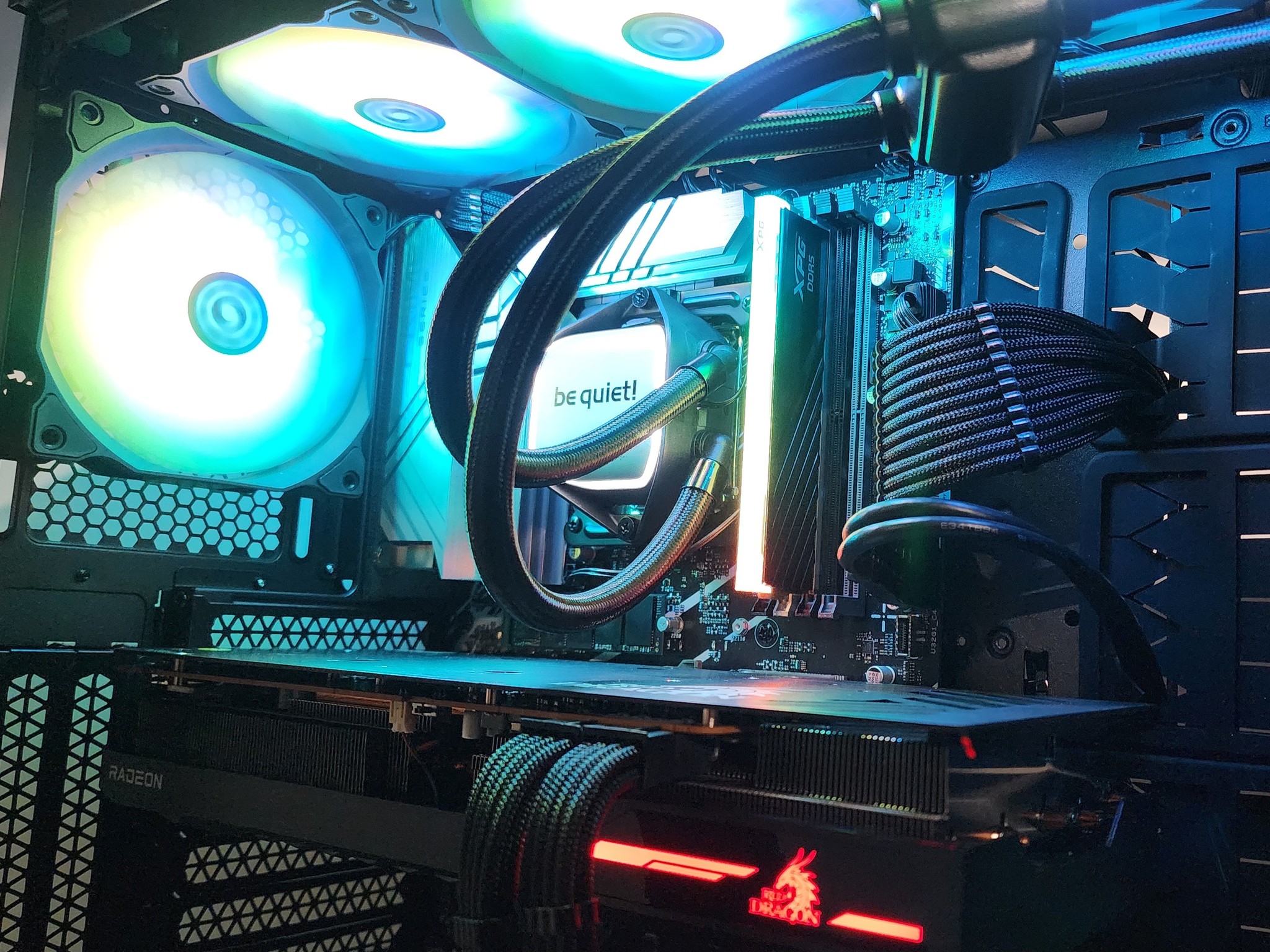 Gaming PC i7-14700KF 16GB RAM 1TB SSD RX 6800 XT 16GB Windows 11 Computer