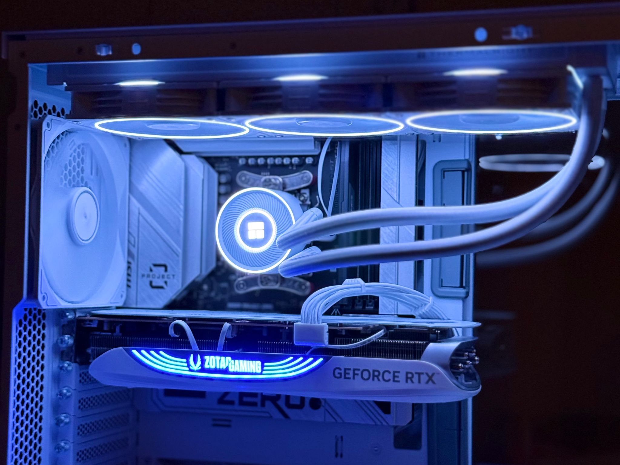 Clean White & Minimal - AION 2 4K Gaming PC - RTX 4080 | Ryzen 7 7800X3D | 32GB DDR5 | 2TB NVME 4.0