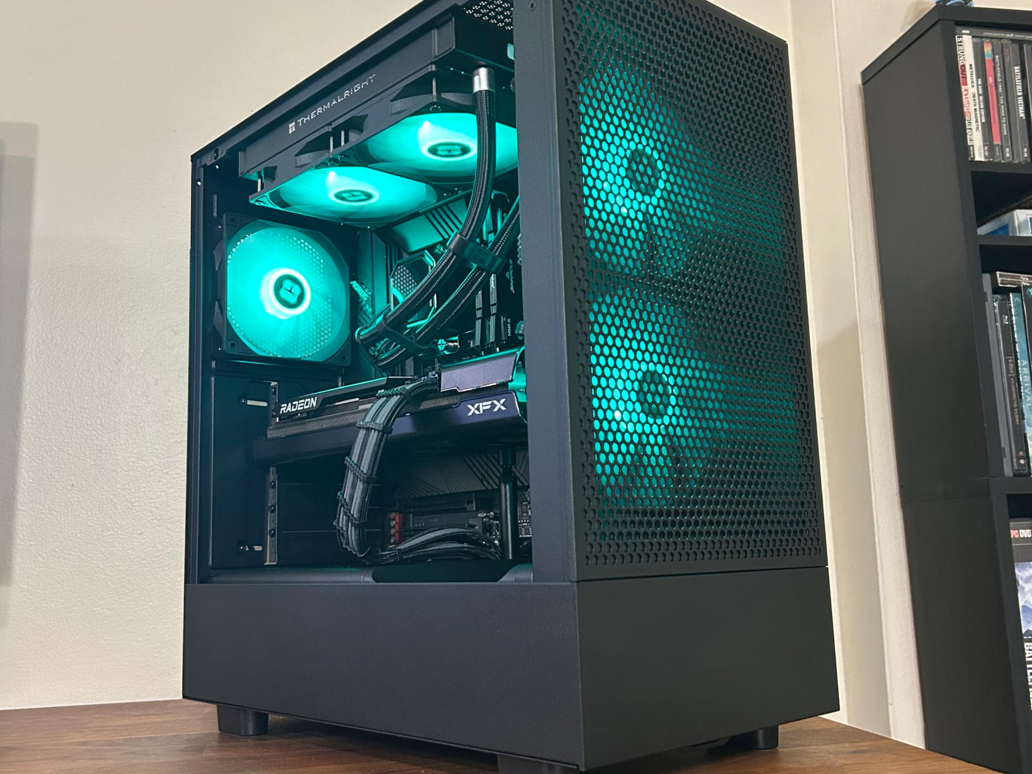RX 7700XT 12GB | Intel i5 12600K | 32GB DDR4 | 1TB SSD | The Operator RX