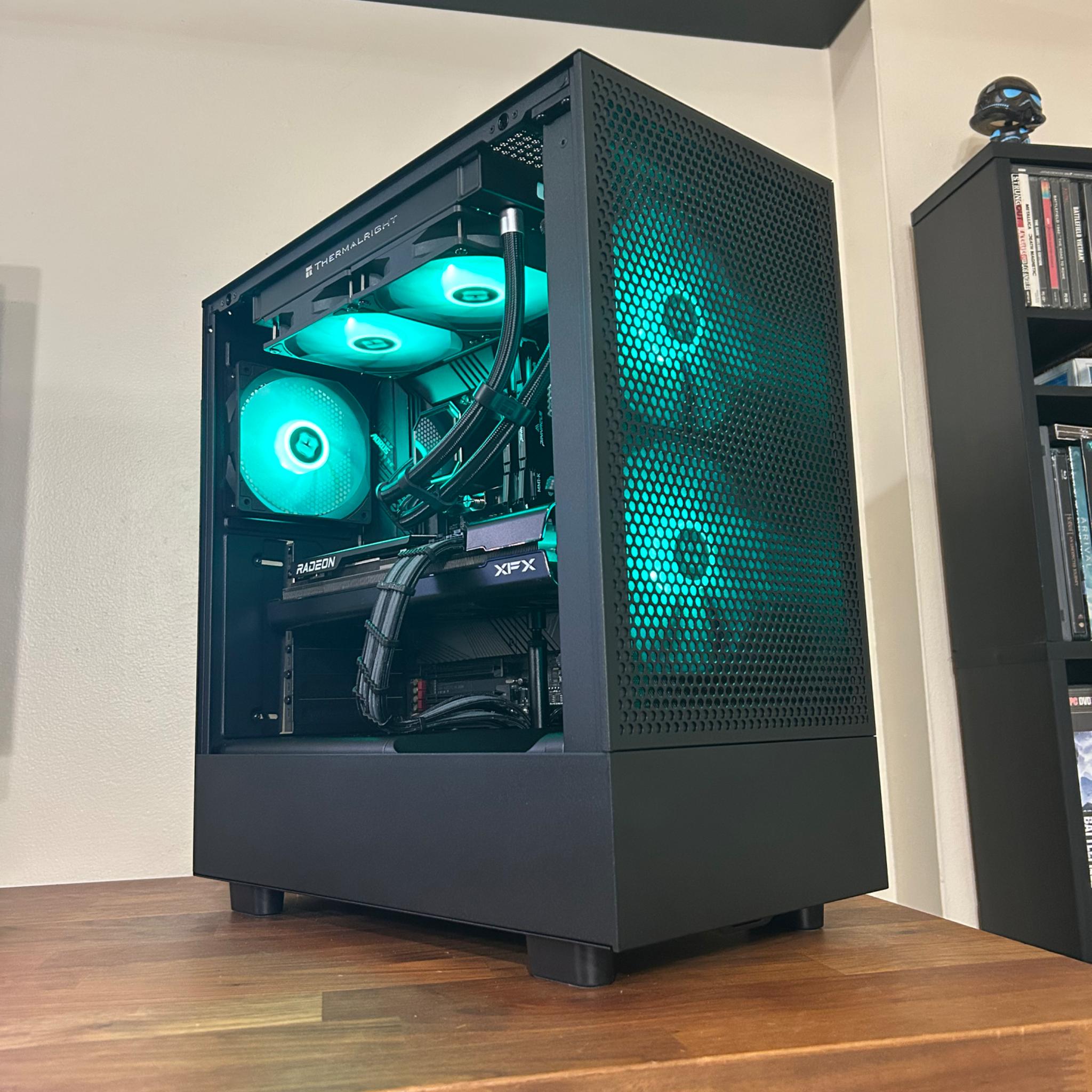 RX 7700XT 12GB | Intel i5 12600K | 32GB DDR4 | 1TB SSD | The Operator RX