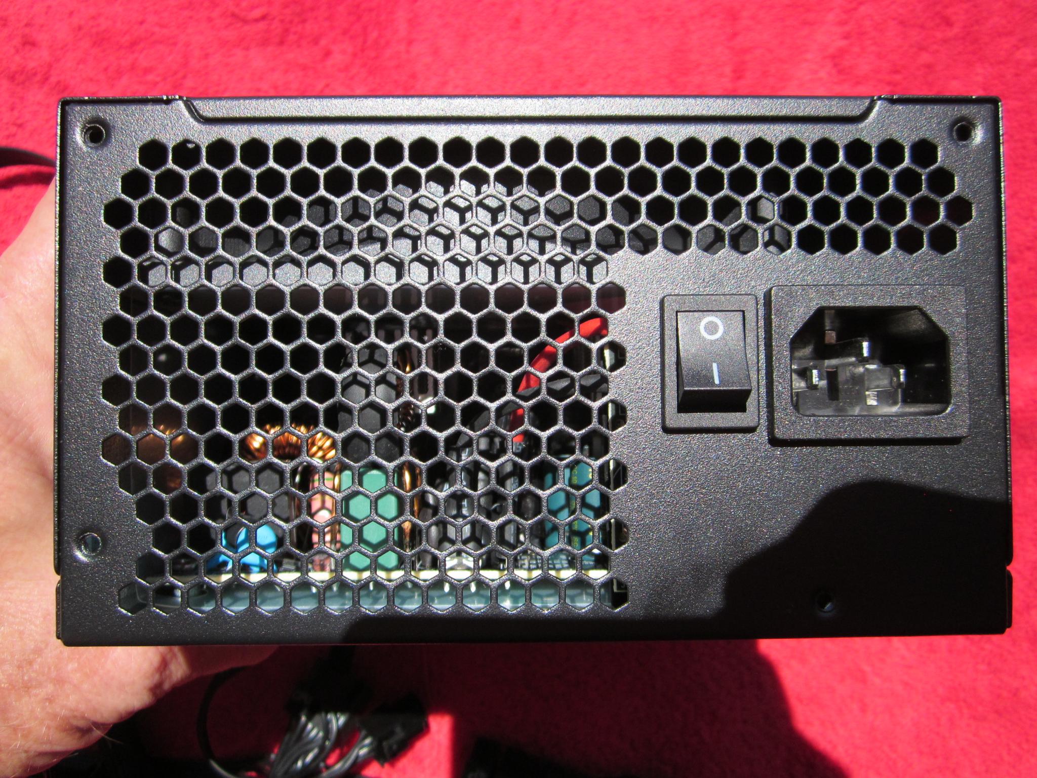 EVGA 600 W1, 80+ WHITE 600W, Power Supply 100-W1-0600-RX