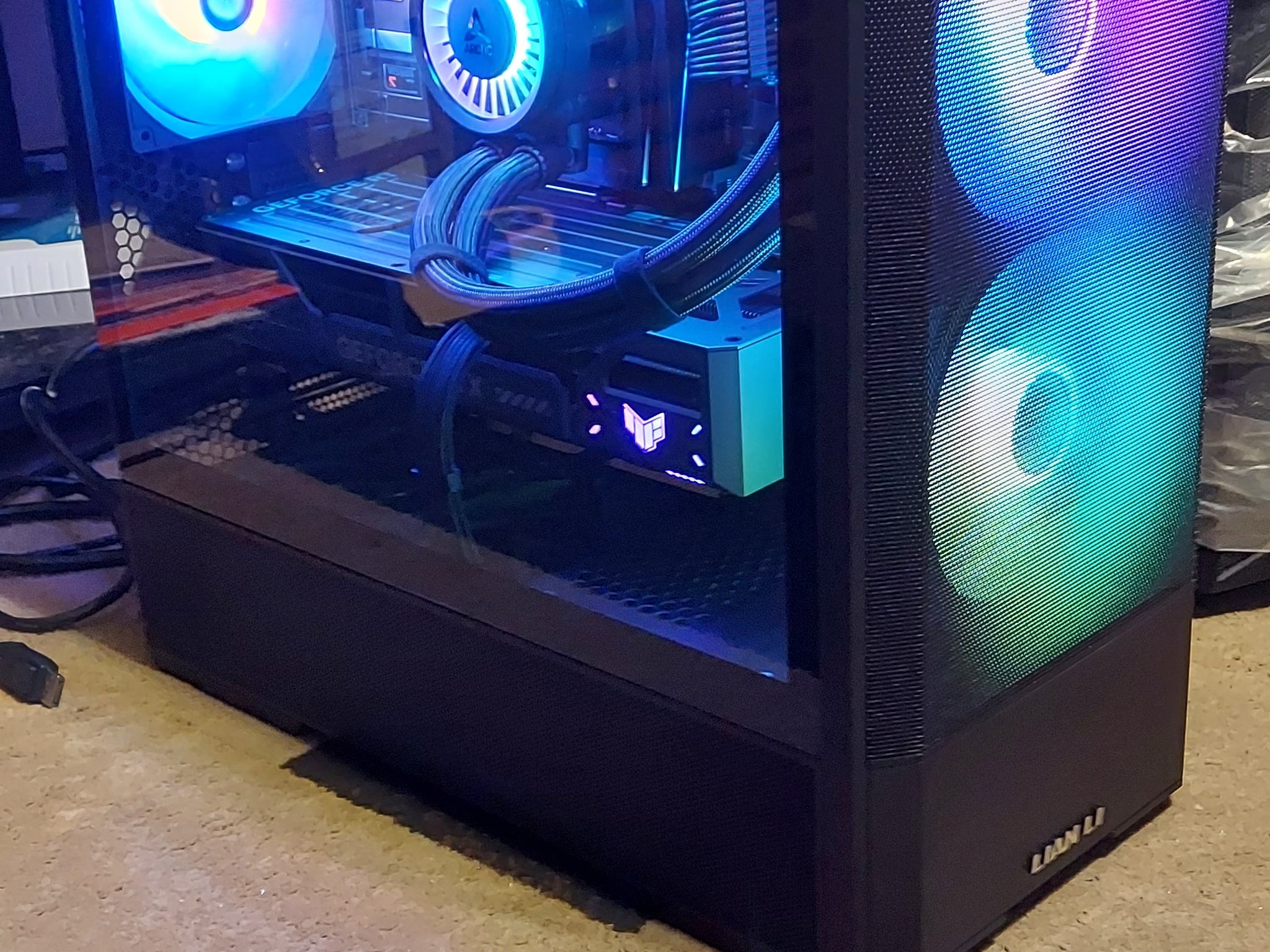 Asus Tuf 9800X3D/5070TI Gaming
