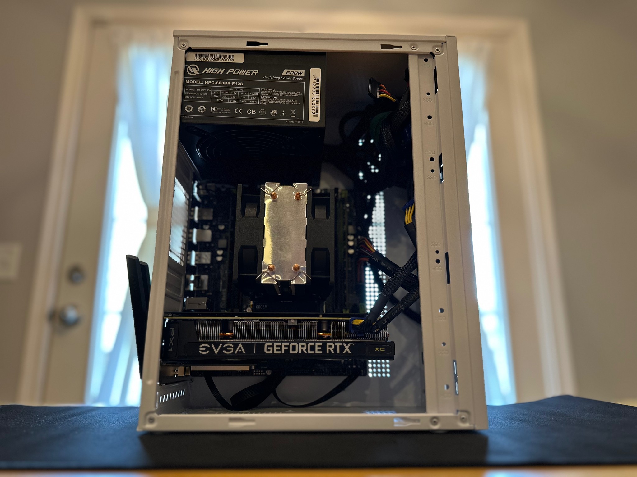 ⚪️🧊|RTX 3050 8gb, 1tb SSD, 16gb Ram, Intel 10 Core Processor, Wifi Equipped Gaming PC!