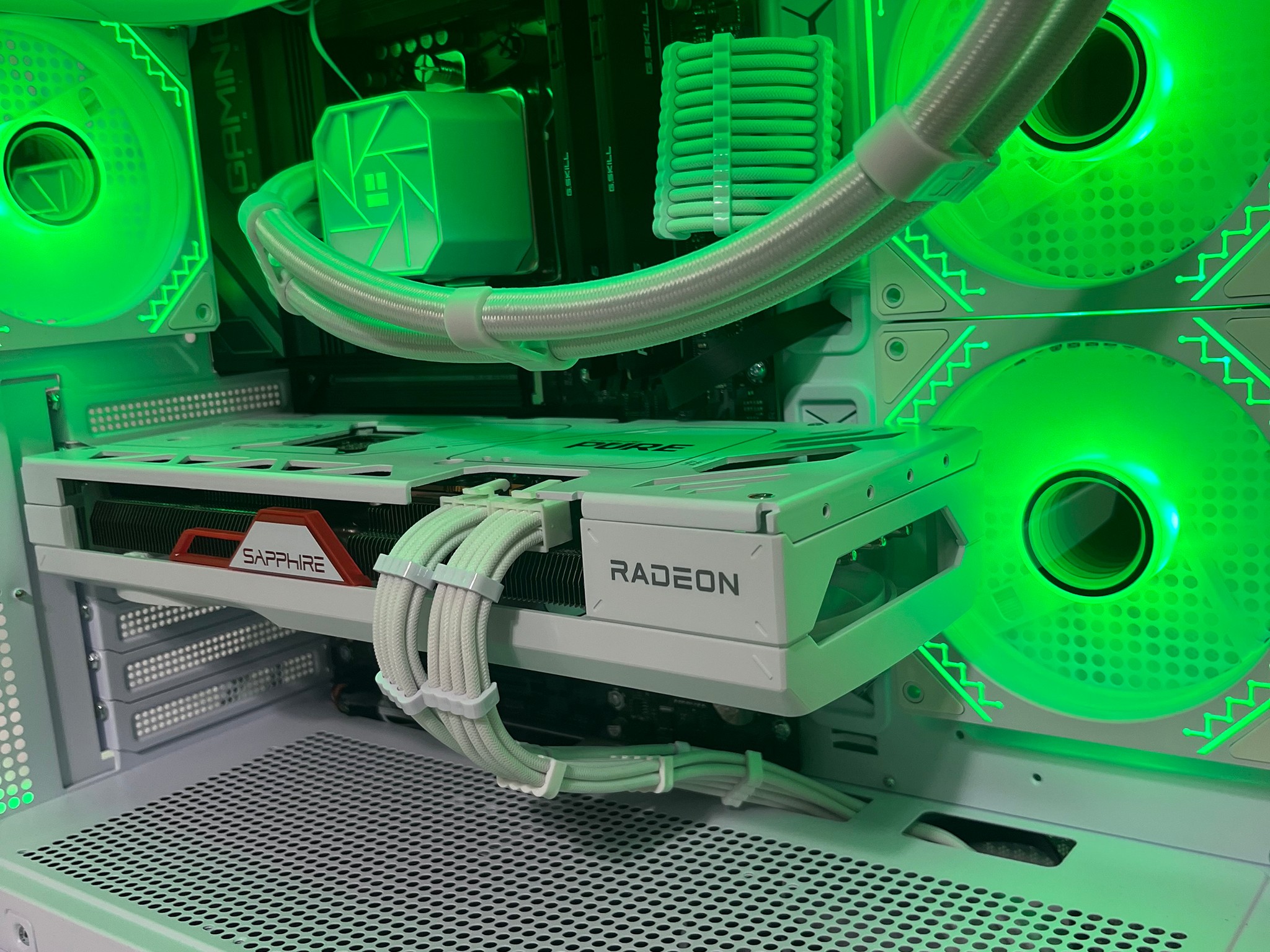 1440p/4K Streaming/Gaming PC|Ryzen 7 7700x|RX 7800XT|1TB M.2 SSD