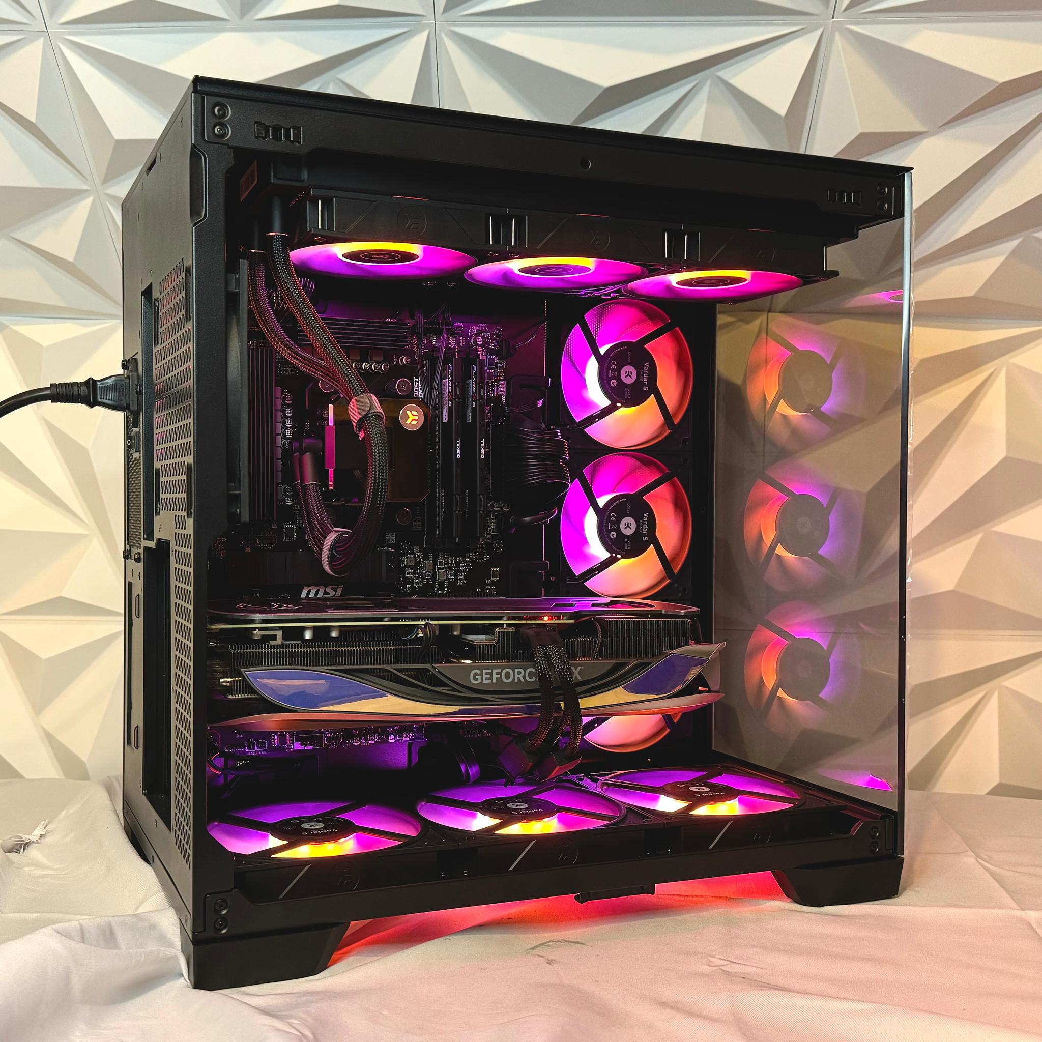 ⚫️🐰| Highend Gaming Pc | 7700x, 4070ti, 32gb, 1tb, free keyboard